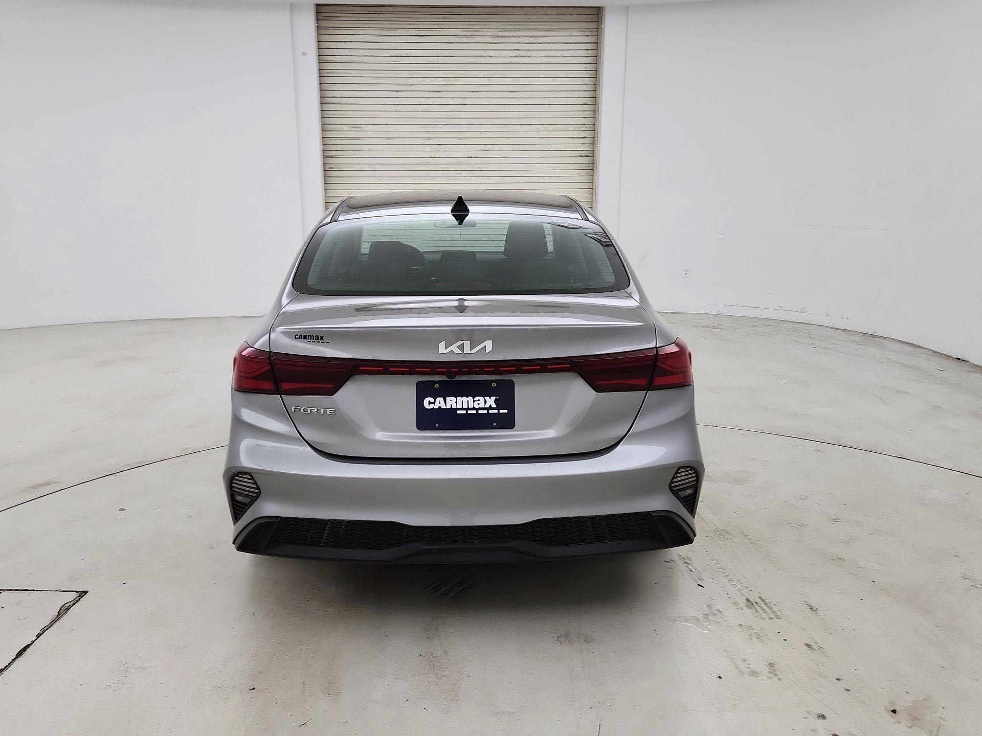 Thumbnail: 2023 Kia Forte - 6