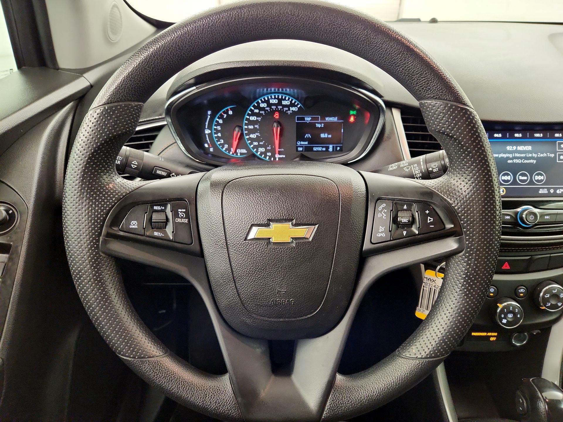 Thumbnail: 2021 Chevrolet Trax - 10