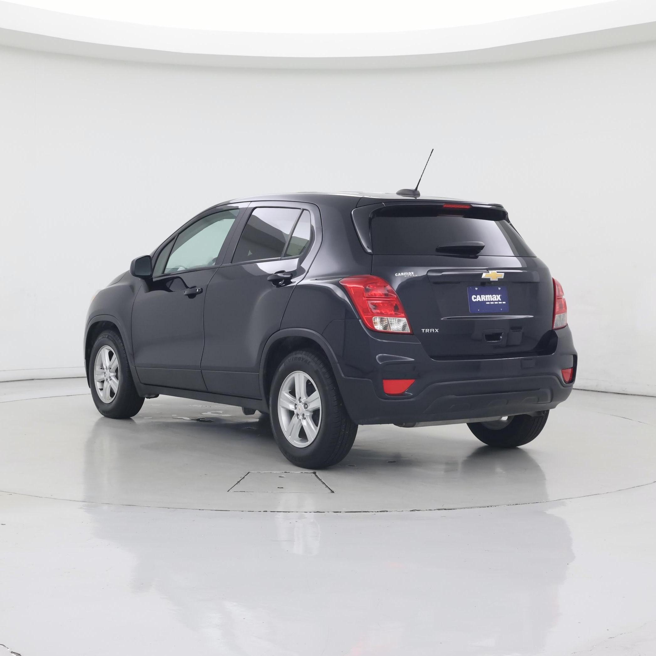 Thumbnail: 2021 Chevrolet Trax - 2