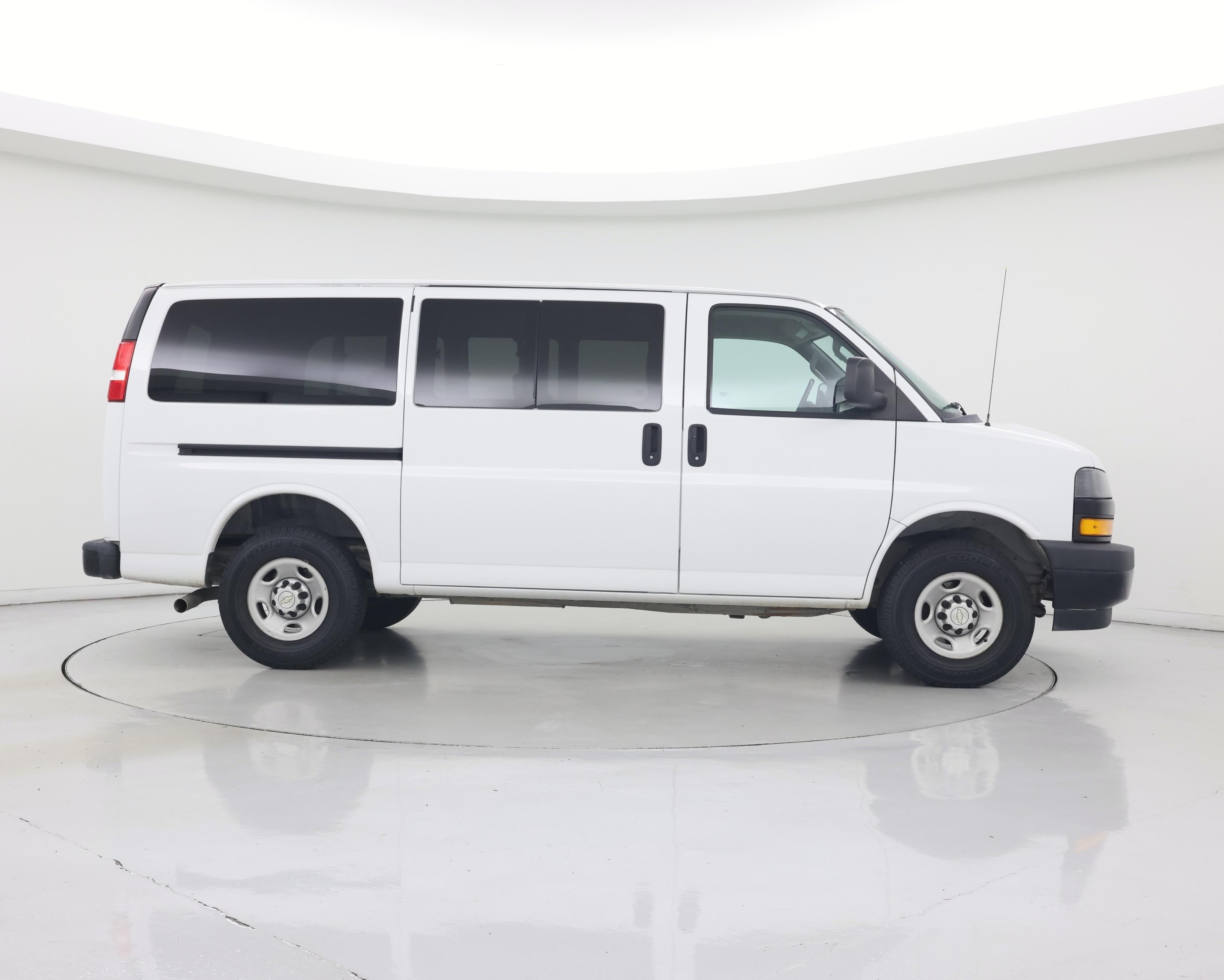 Thumbnail: 2020 Chevrolet Express - 7