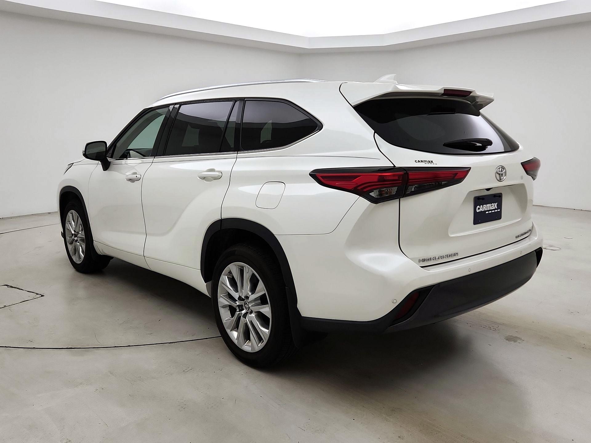 Thumbnail: 2021 Toyota Highlander - 7