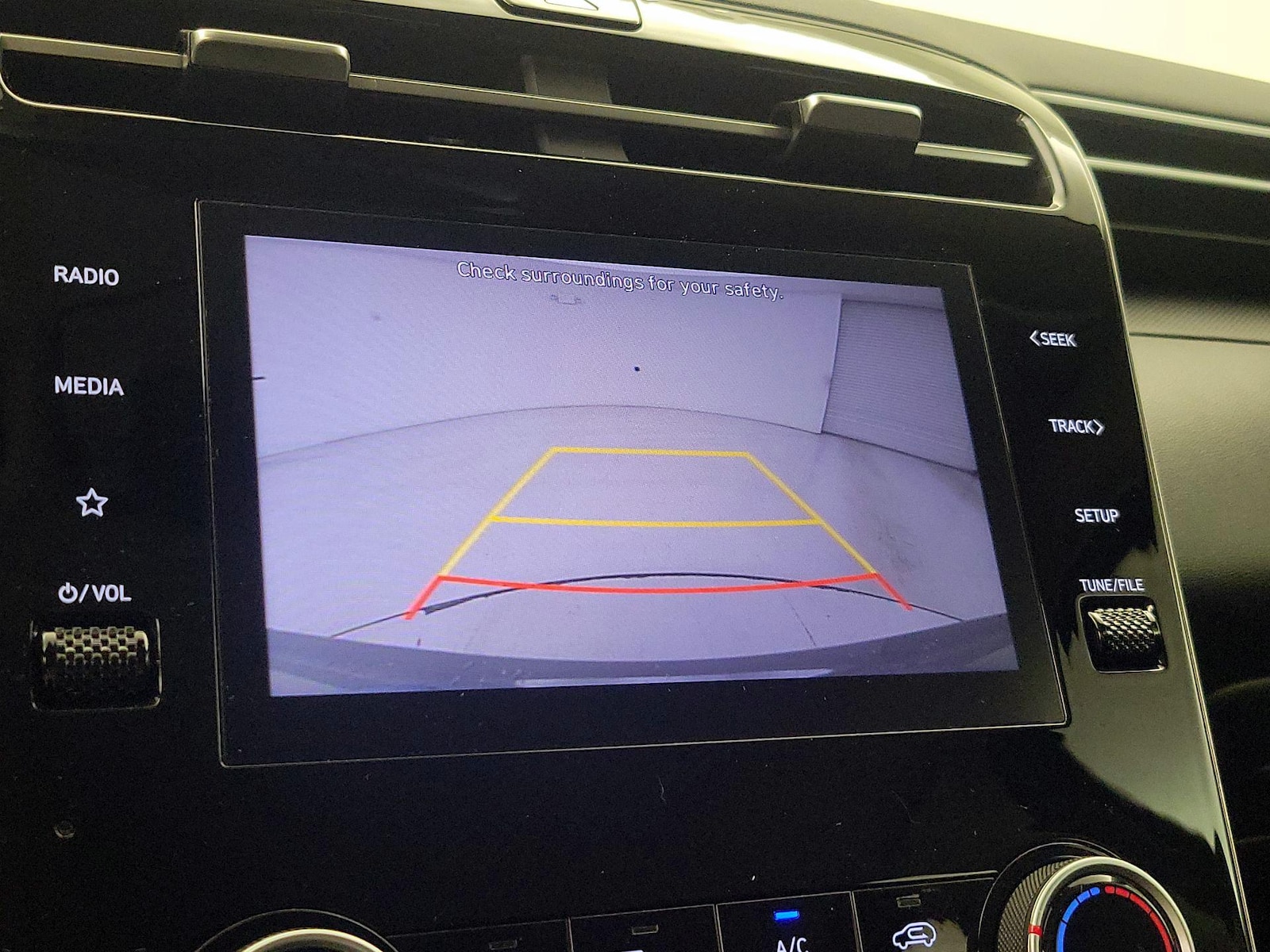 2024 Hyundai Tucson SE - Photo 15