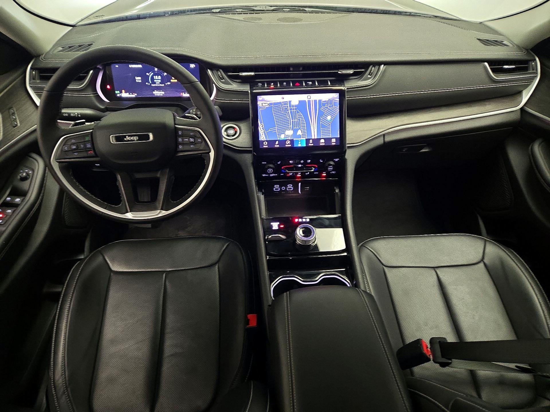 Thumbnail: 2023 Jeep Grand Cherokee - 9