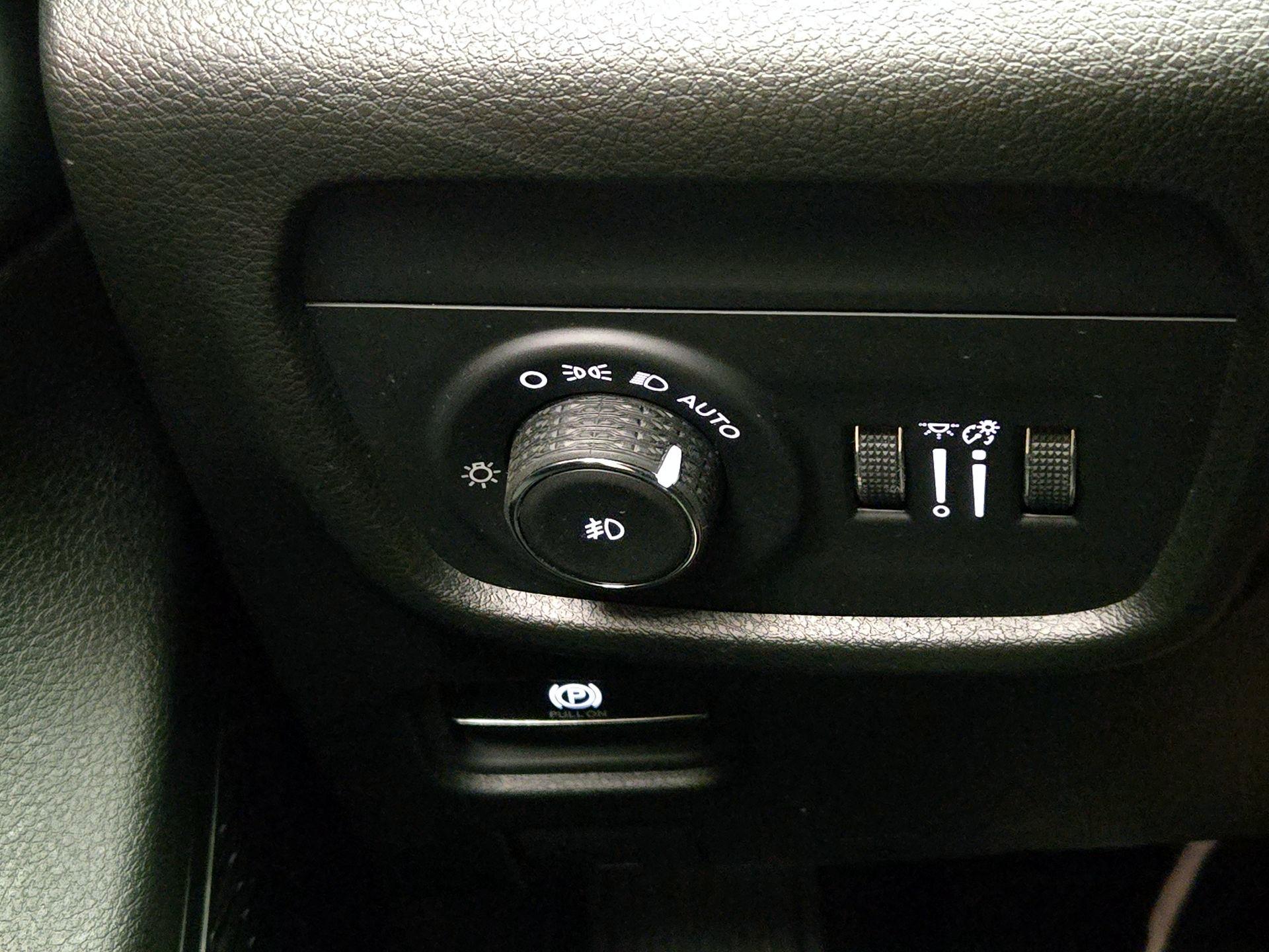 Thumbnail: 2023 Jeep Grand Cherokee - 13
