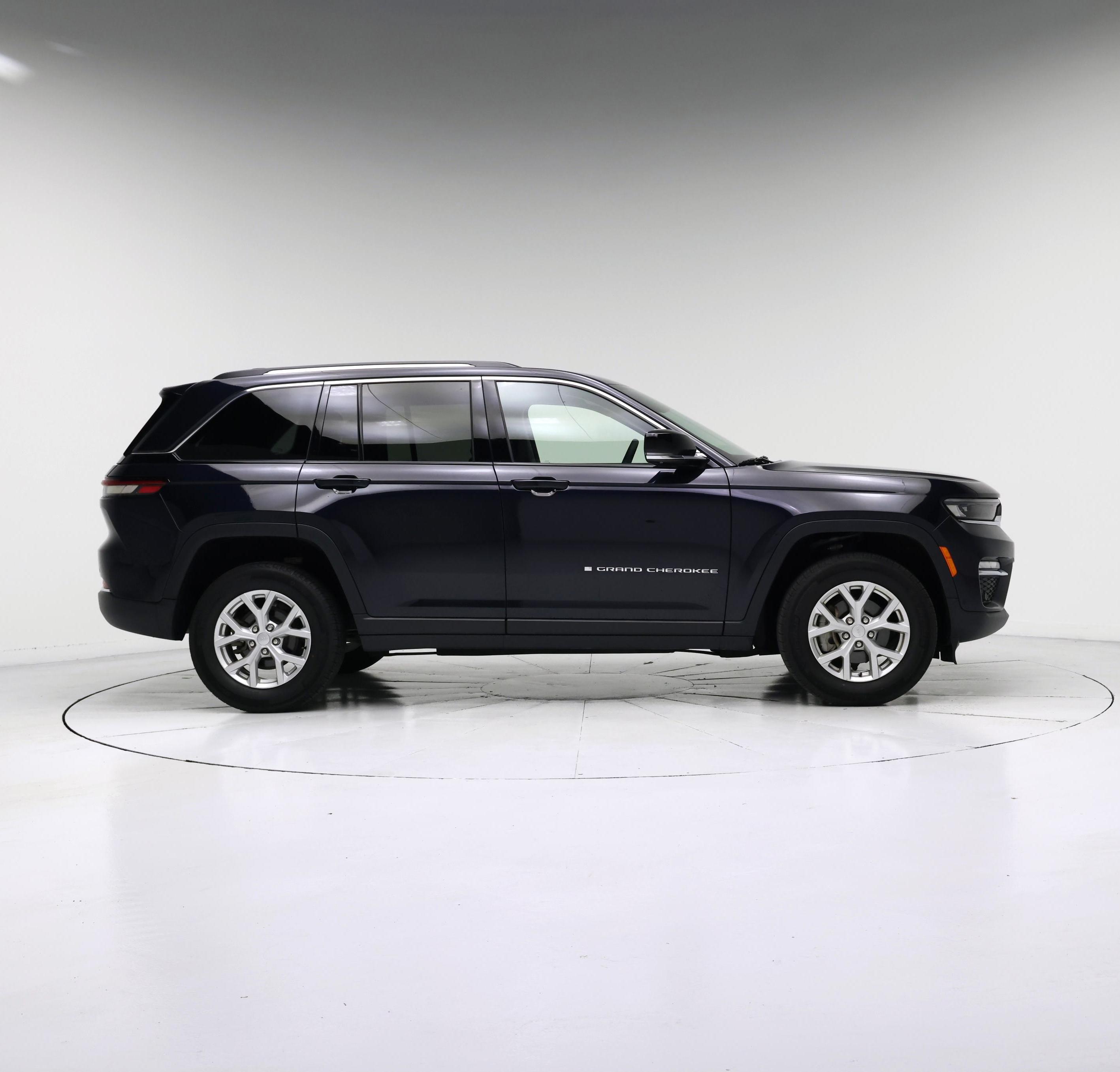 Thumbnail: 2023 Jeep Grand Cherokee - 7