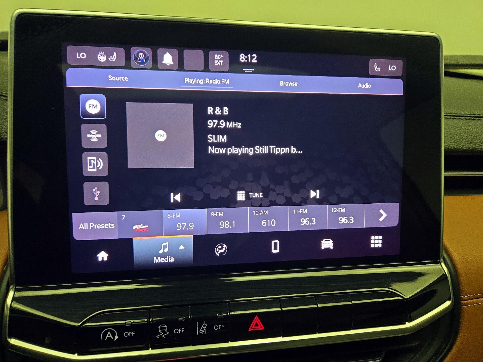 Thumbnail: 2022 Jeep Compass - 15