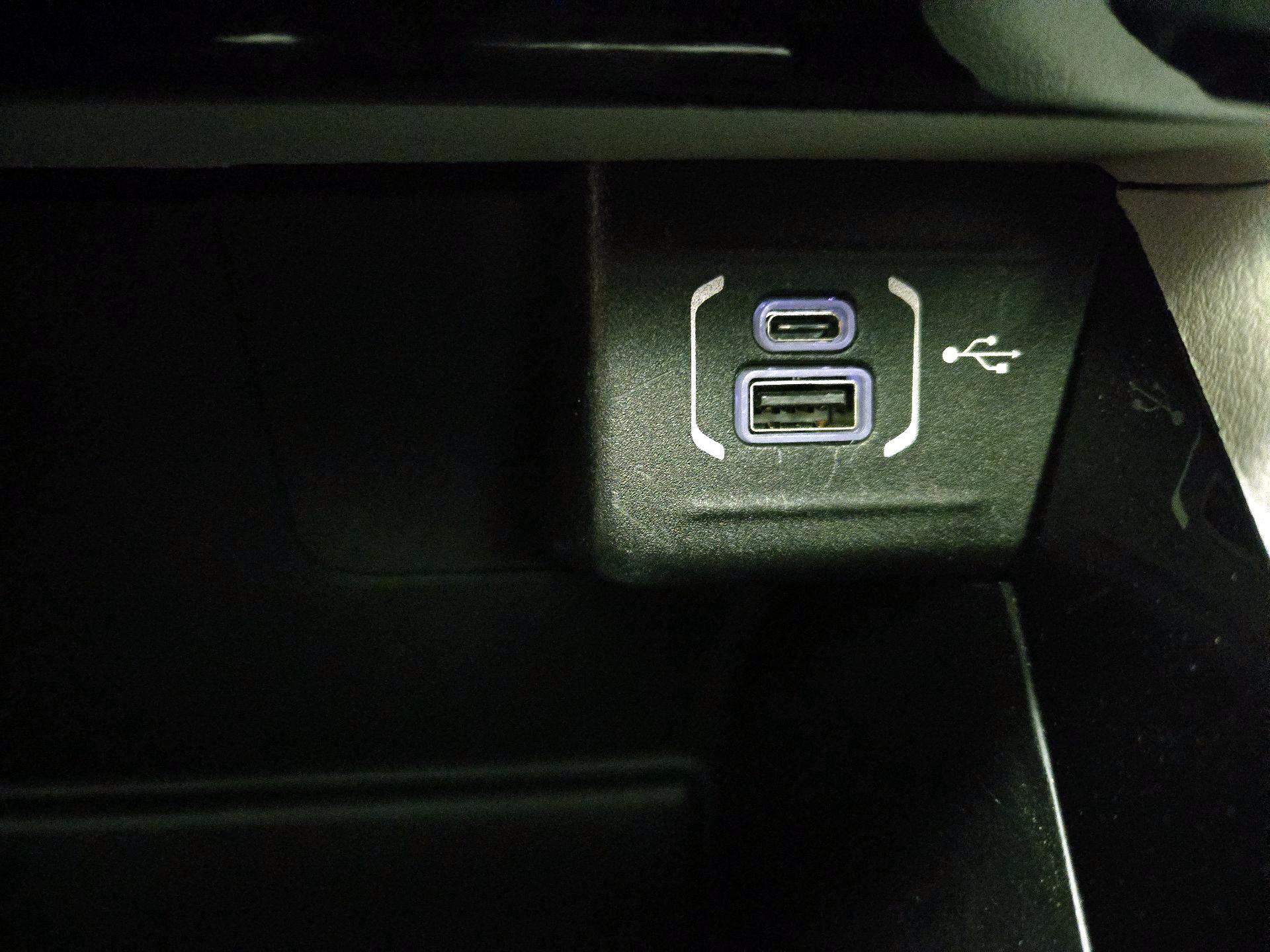 Thumbnail: 2022 Jeep Compass - 18