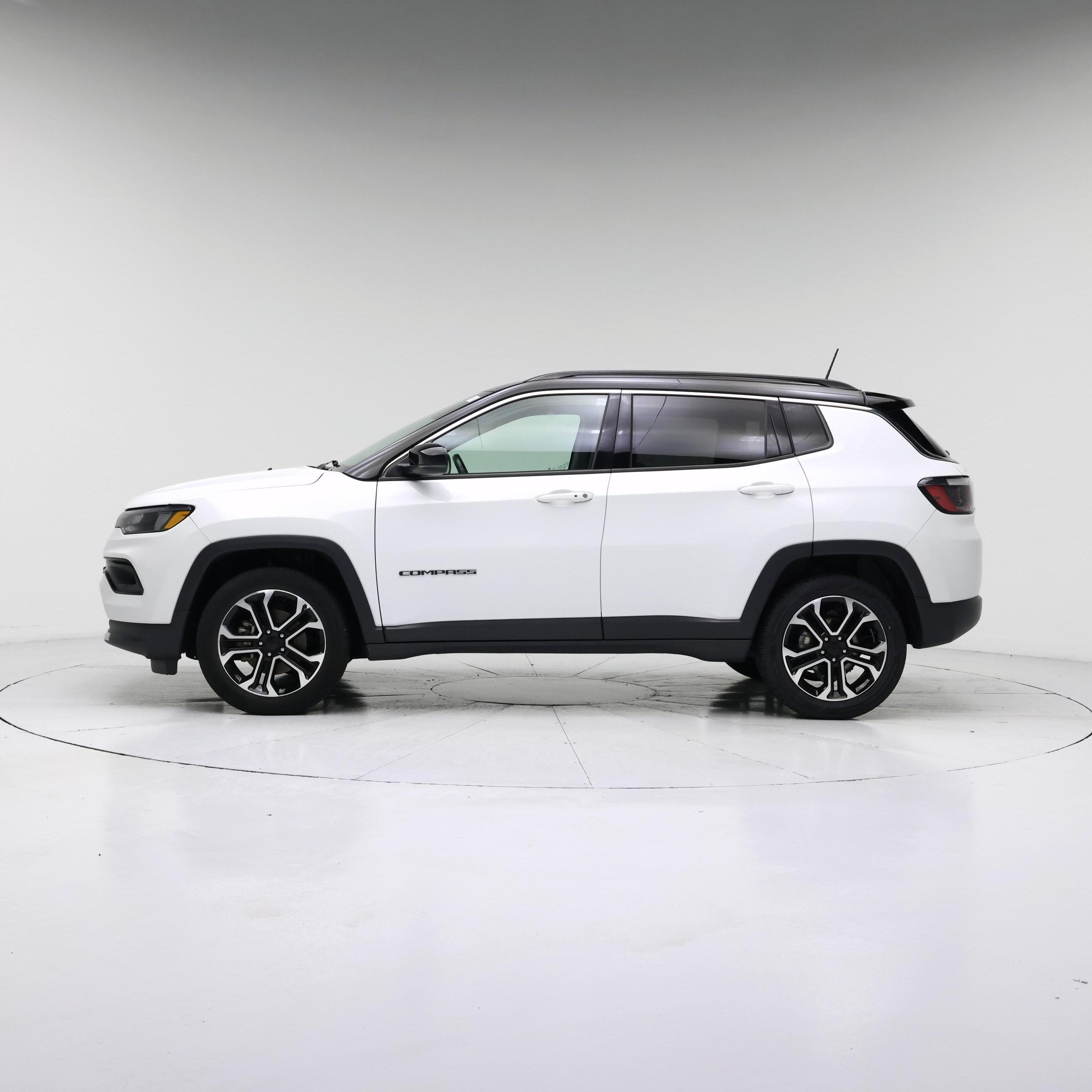 Thumbnail: 2022 Jeep Compass - 3