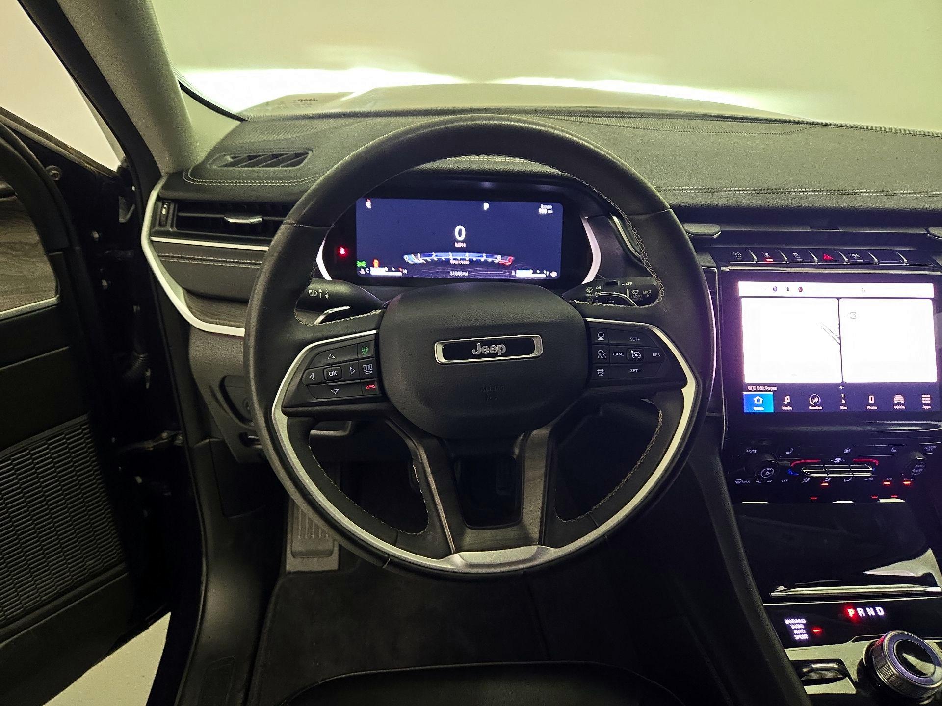 Thumbnail: 2023 Jeep Grand Cherokee - 10