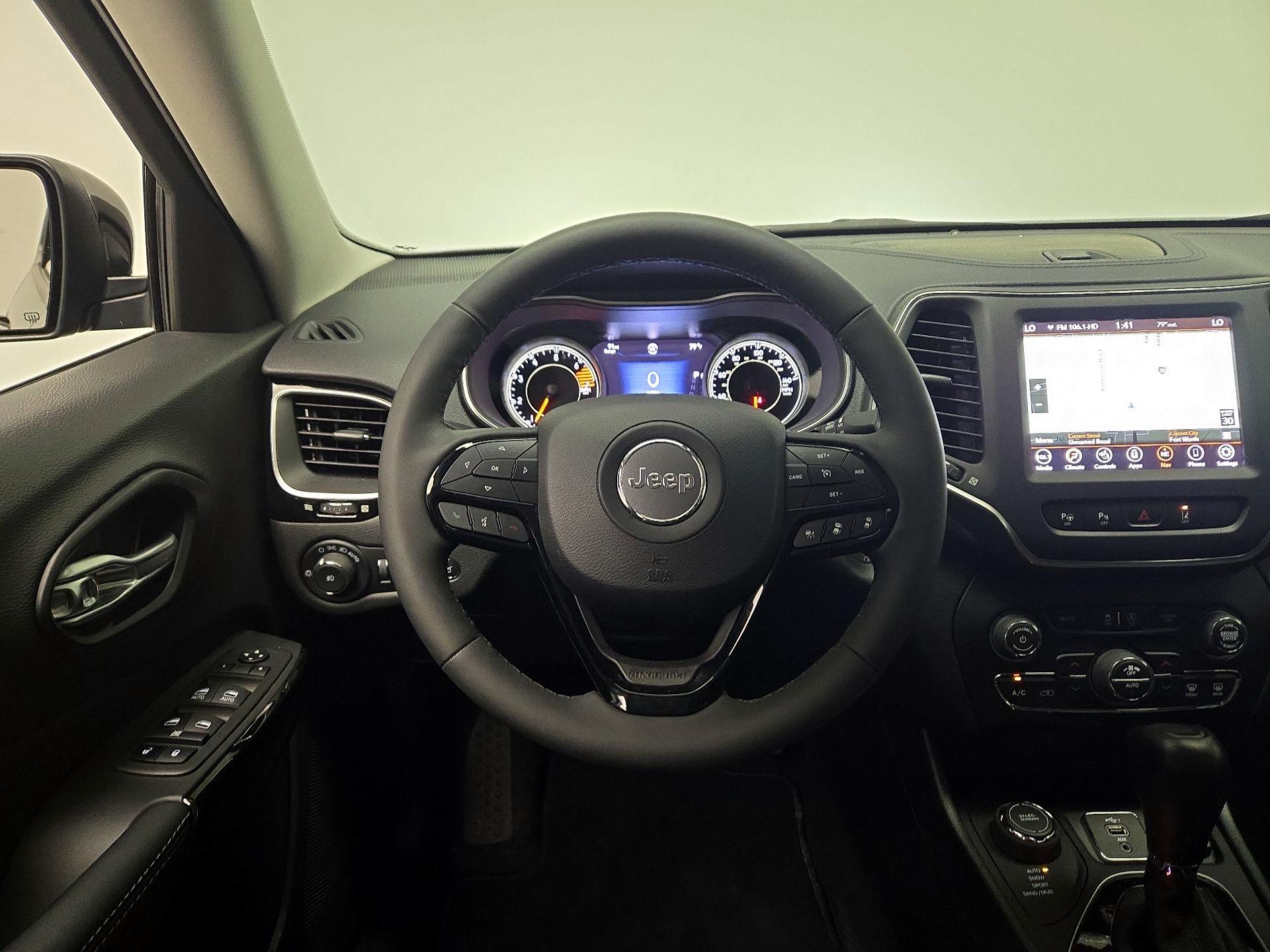 Thumbnail: 2023 Jeep Cherokee - 10
