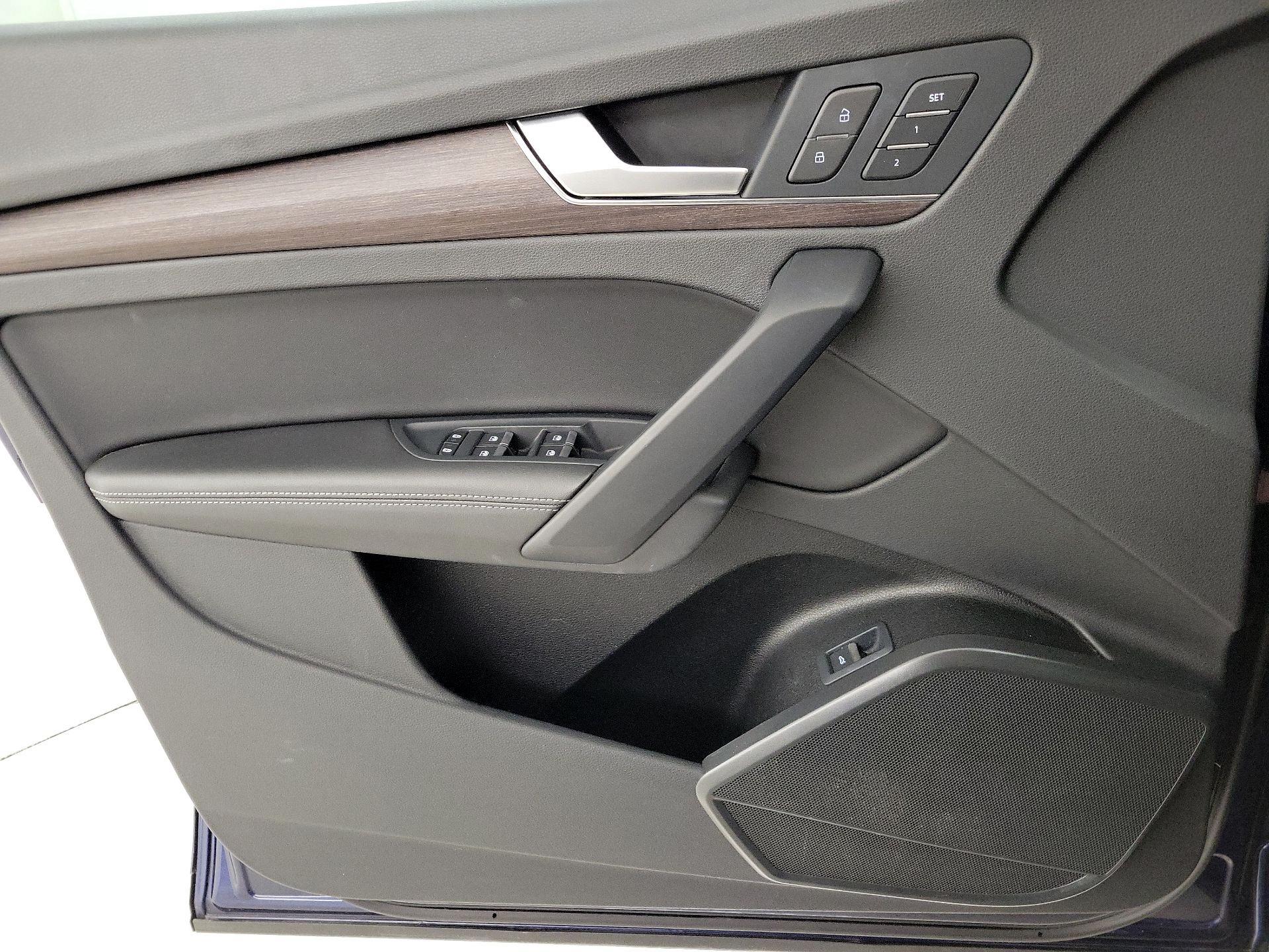 Thumbnail: 2021 Audi Q5 - 12