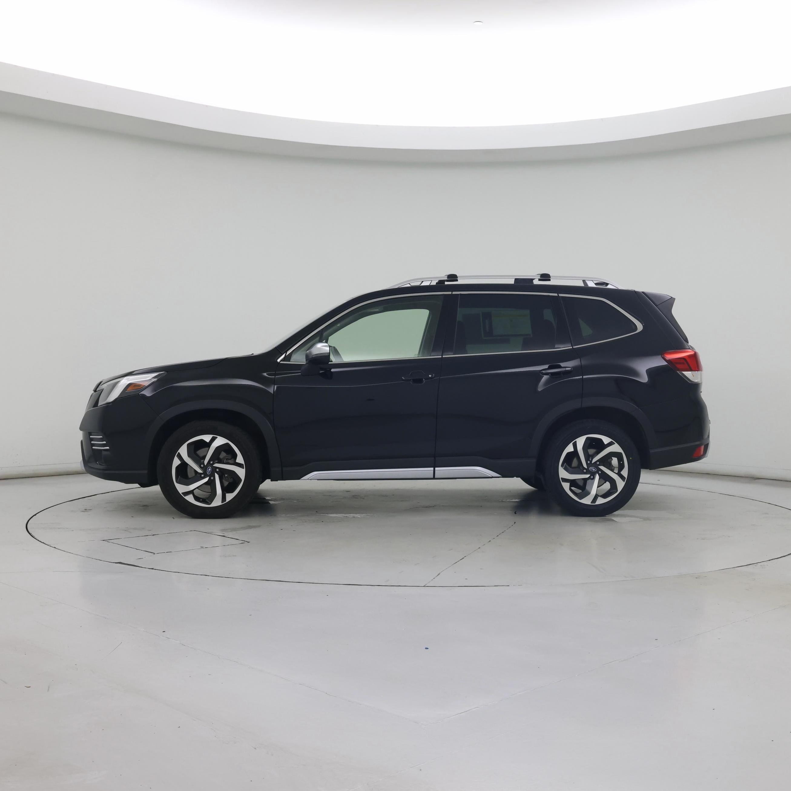 Thumbnail: 2023 Subaru Forester - 3