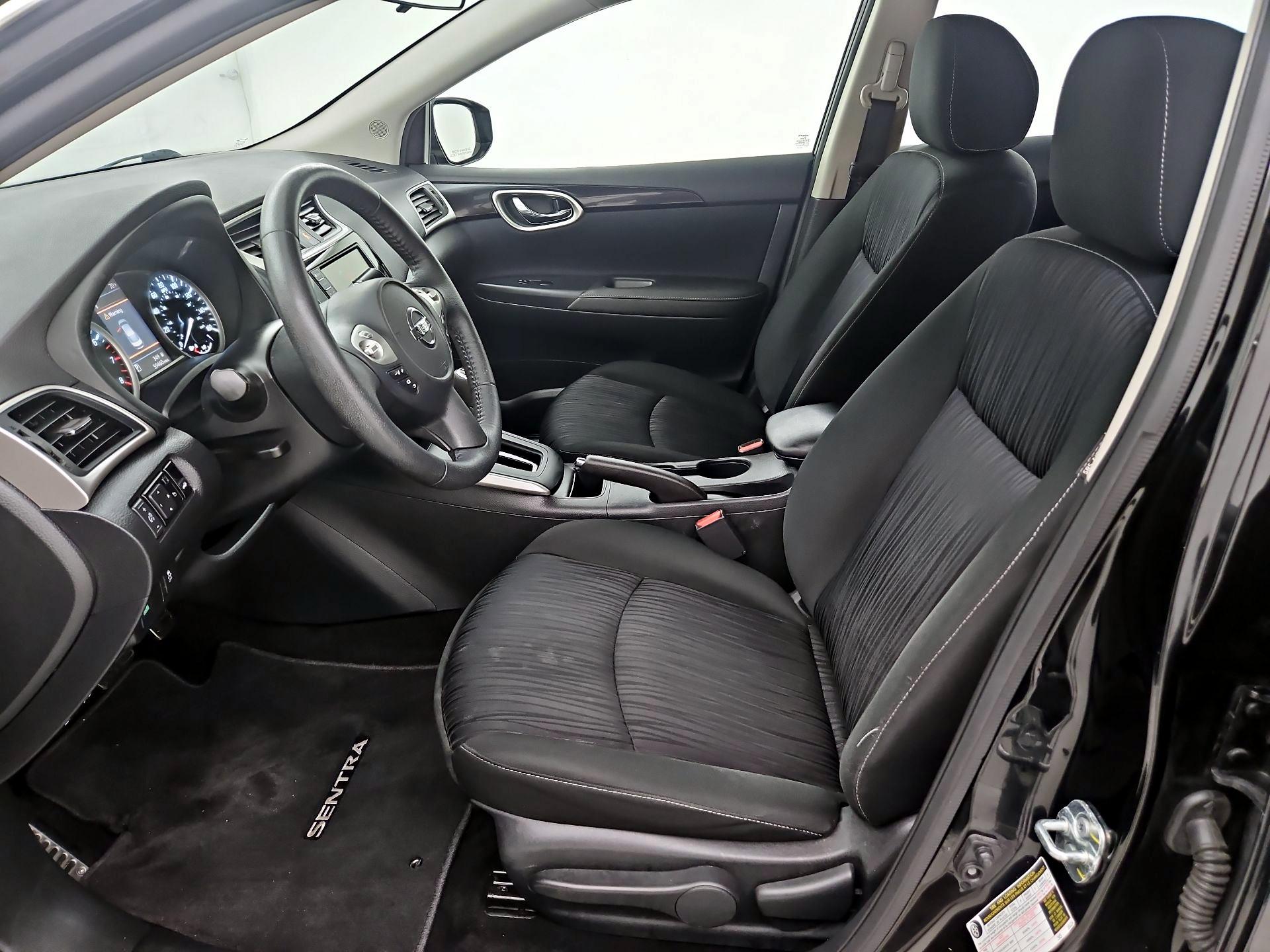 Thumbnail: 2019 Nissan Sentra - 9