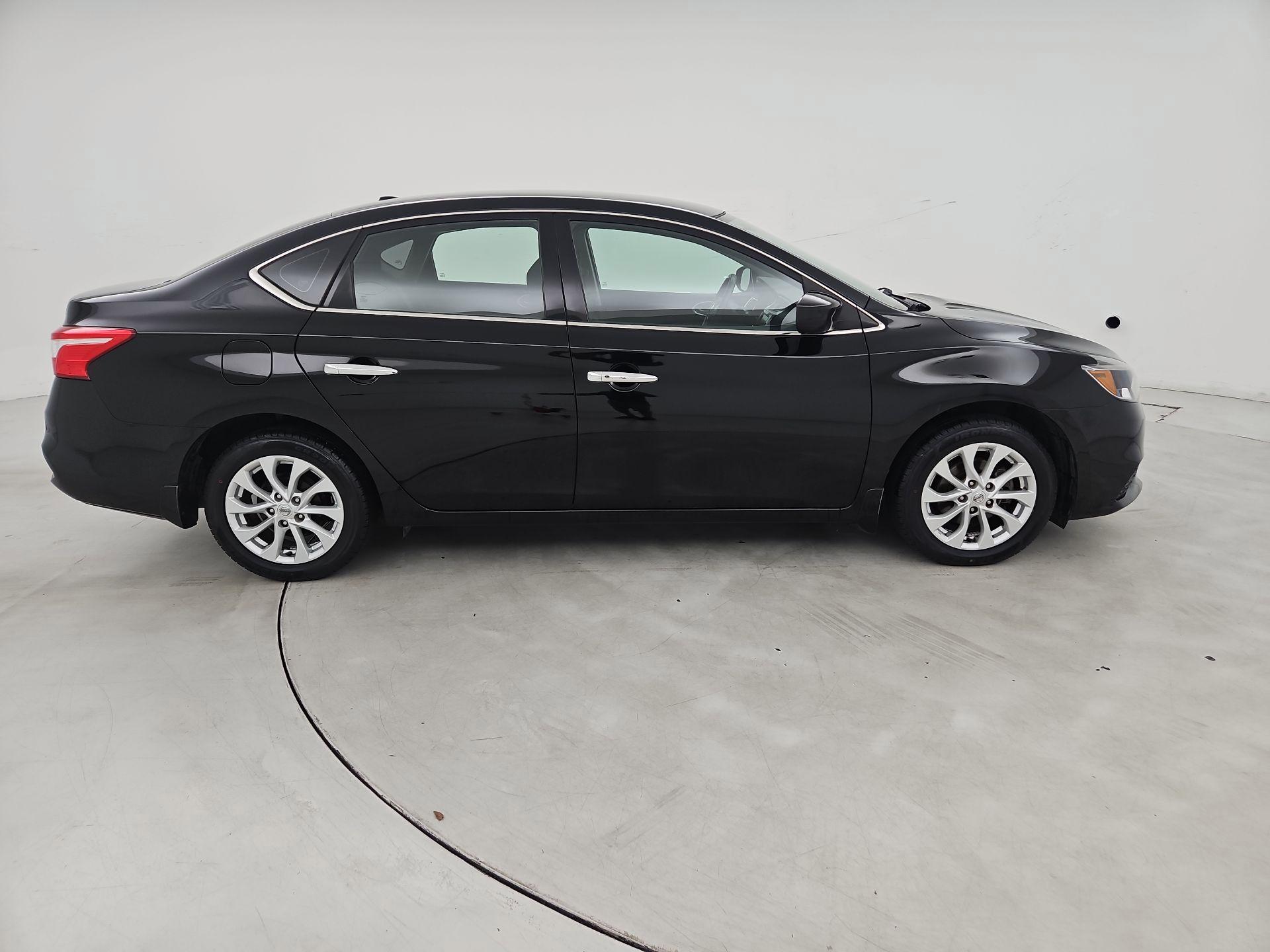 Thumbnail: 2019 Nissan Sentra - 4