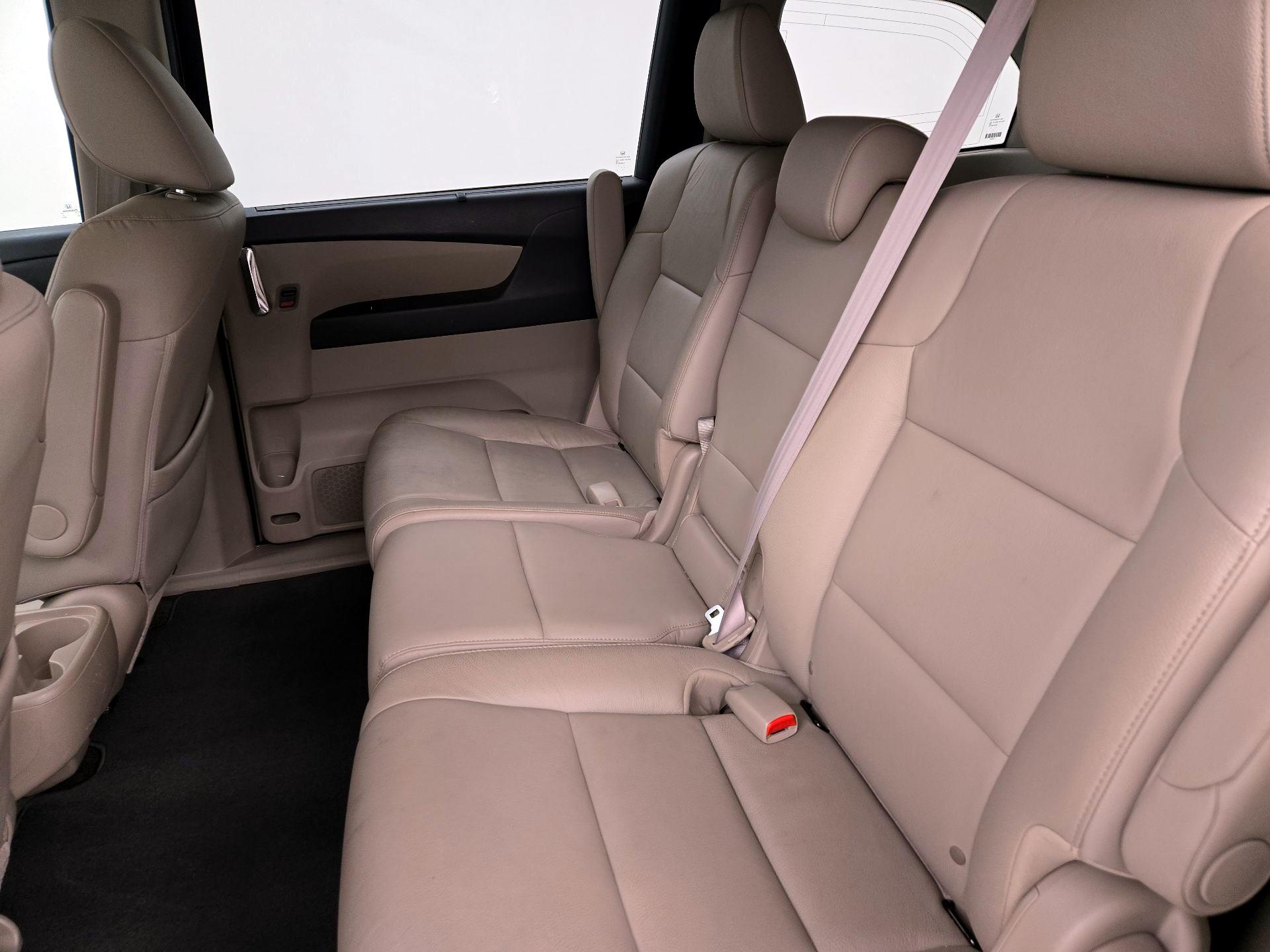 Thumbnail: 2015 Honda Odyssey - 20