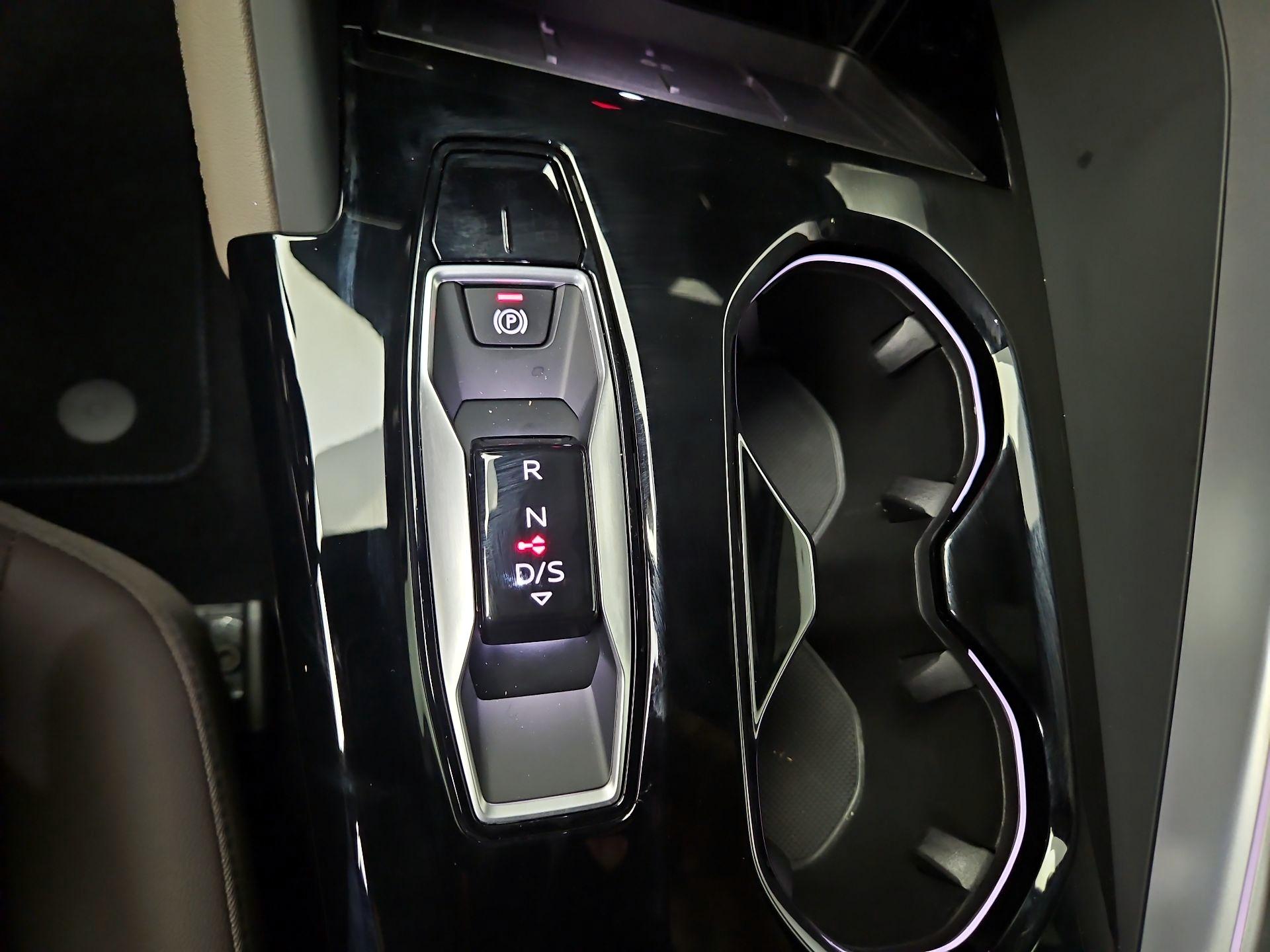 Thumbnail: 2025 Audi Q5 - 17