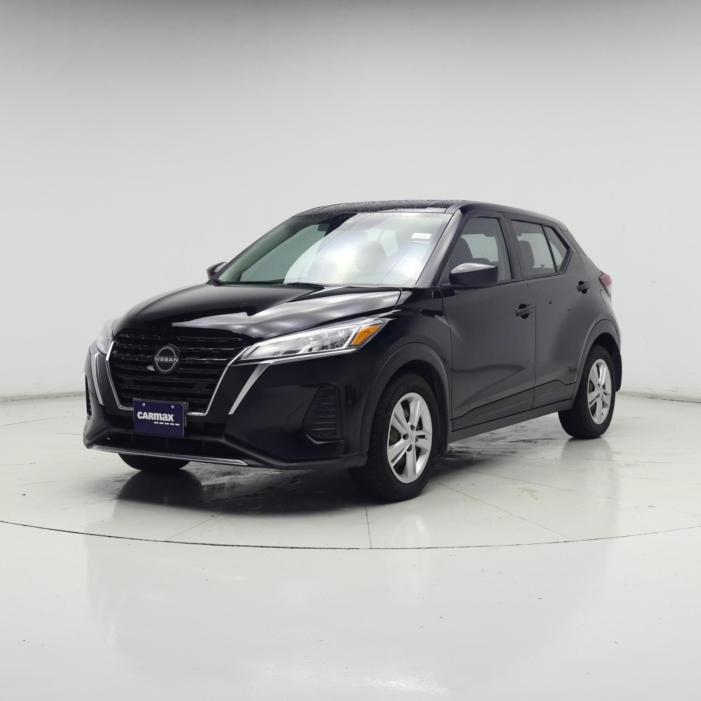 Thumbnail: 2023 Nissan Kicks - 4