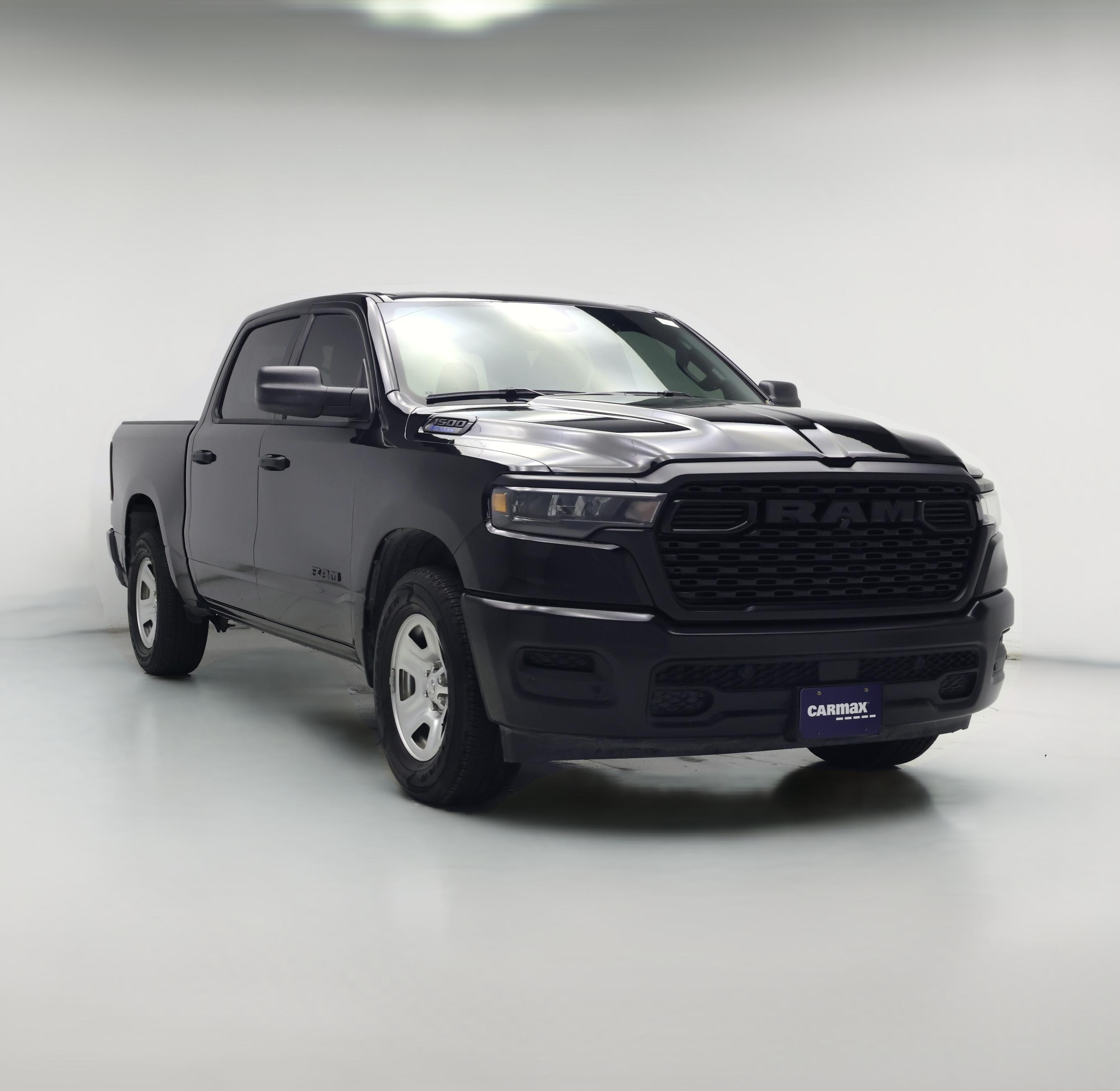 Thumbnail: 2025 RAM 1500 - 1