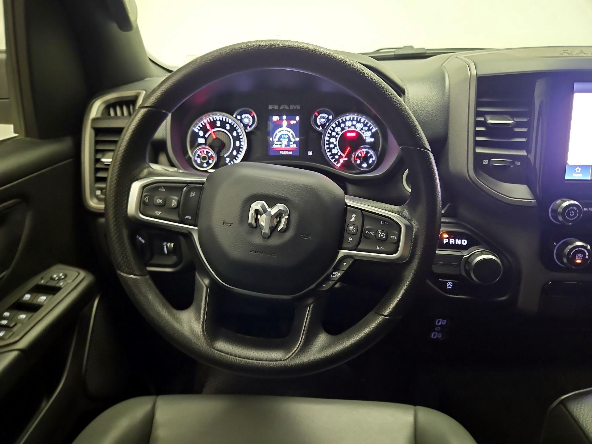 Thumbnail: 2025 RAM 1500 - 10