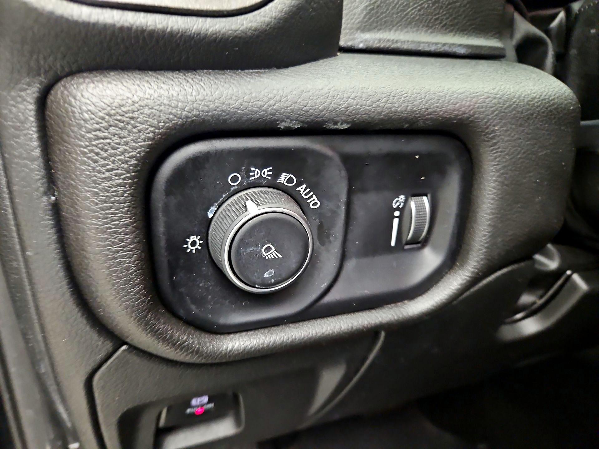 Thumbnail: 2025 RAM 1500 - 13