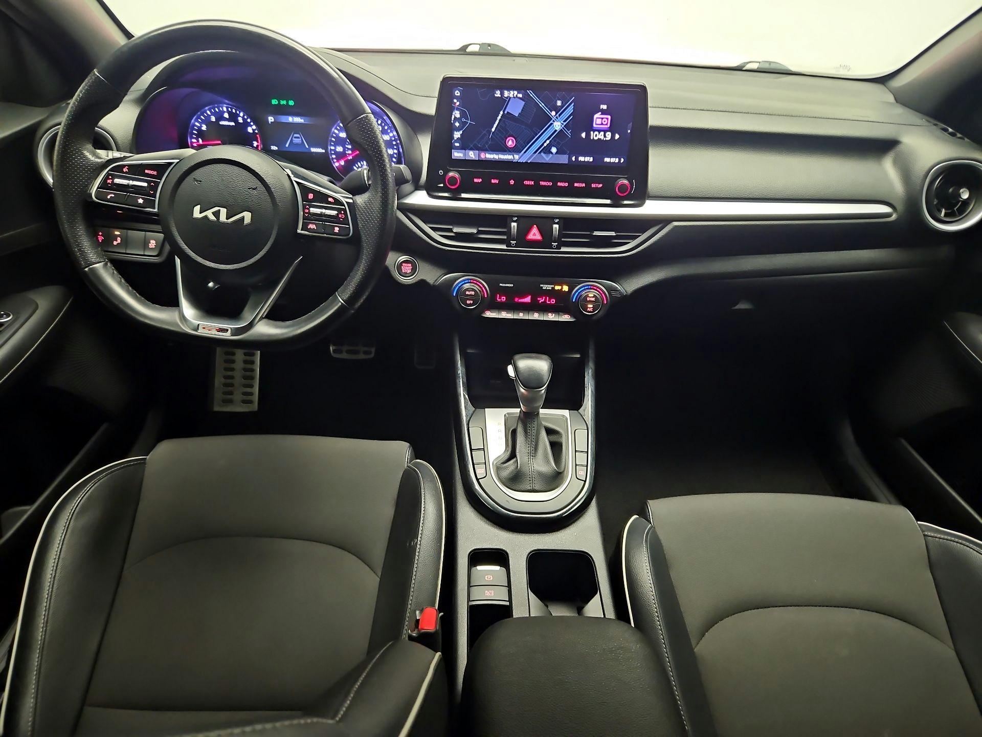 Thumbnail: 2023 Kia Forte - 9