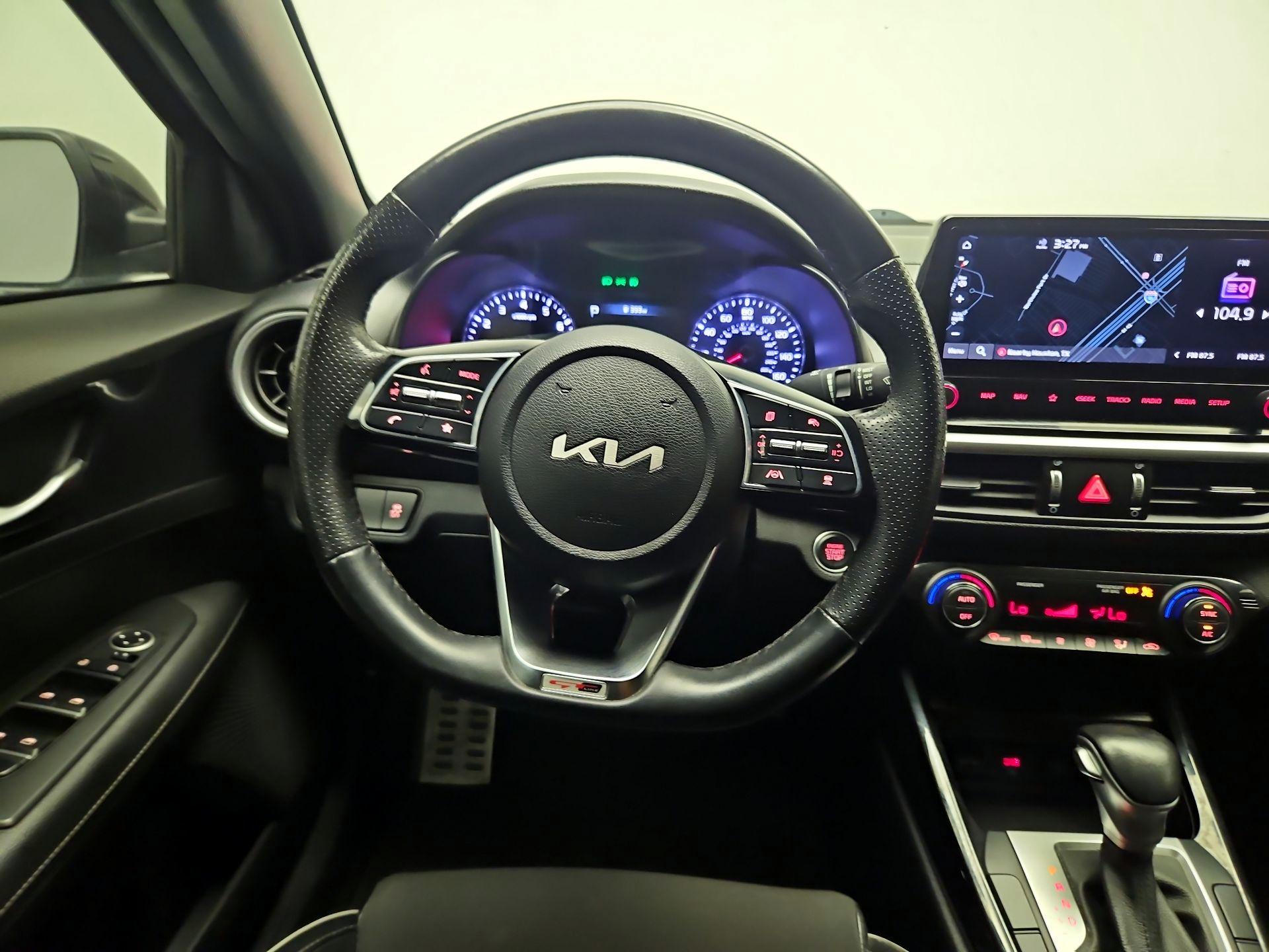 Thumbnail: 2023 Kia Forte - 10