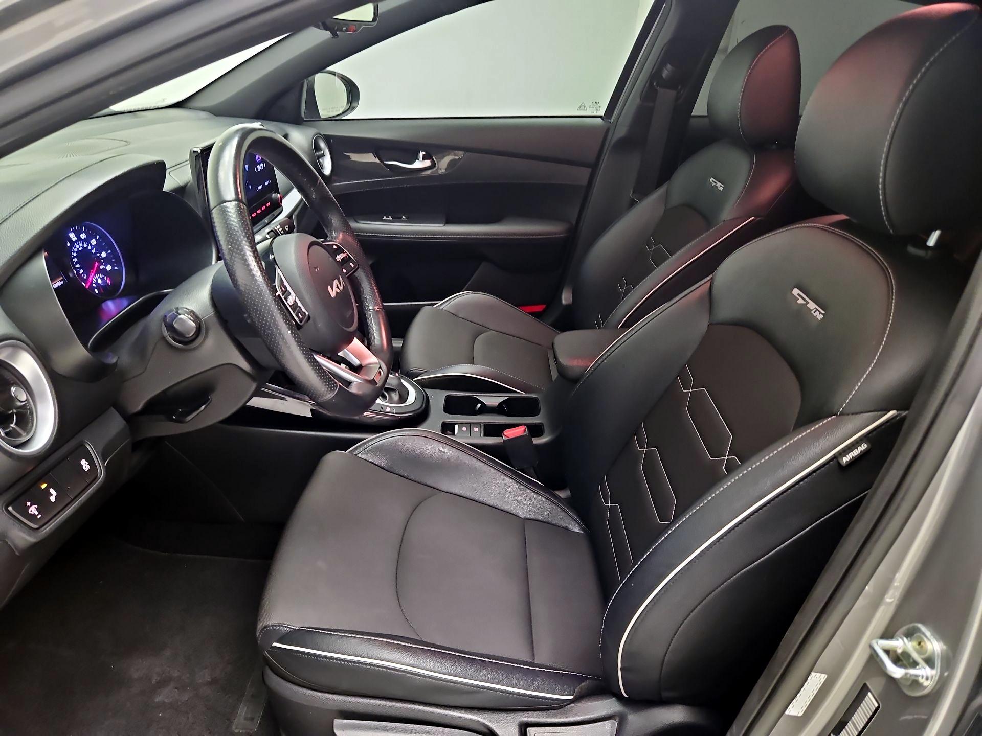 Thumbnail: 2023 Kia Forte - 11