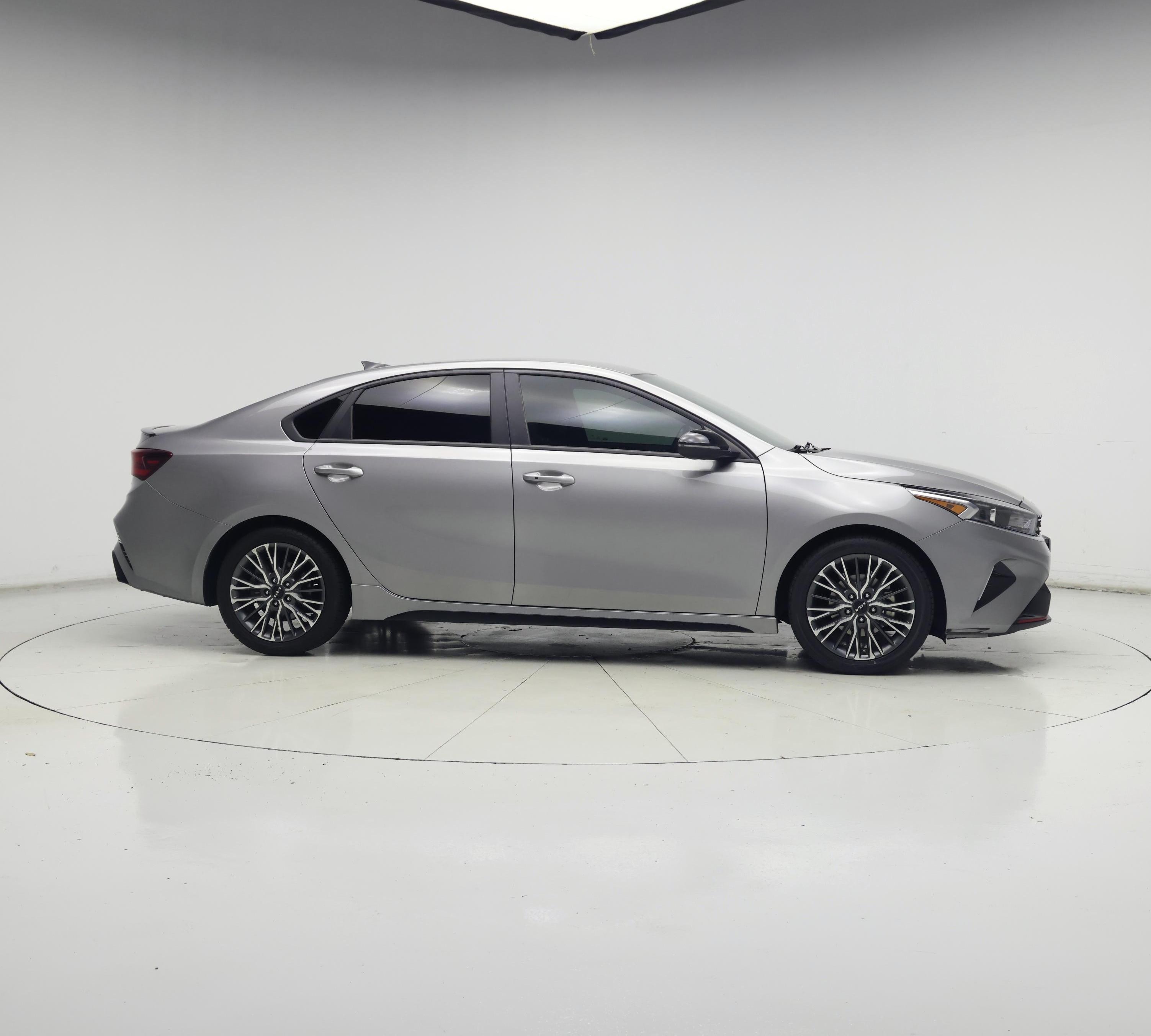 Thumbnail: 2023 Kia Forte - 7