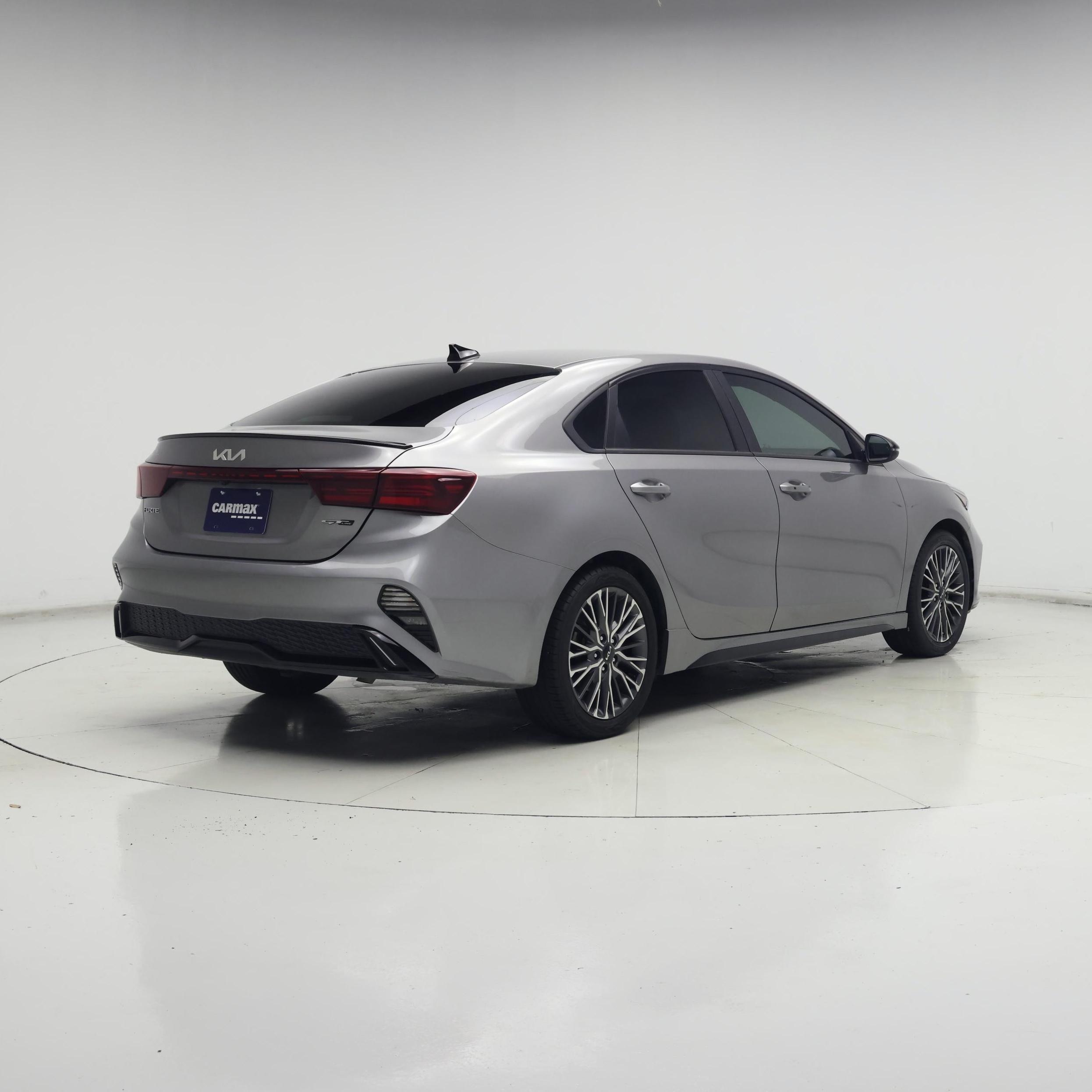 Thumbnail: 2023 Kia Forte - 8