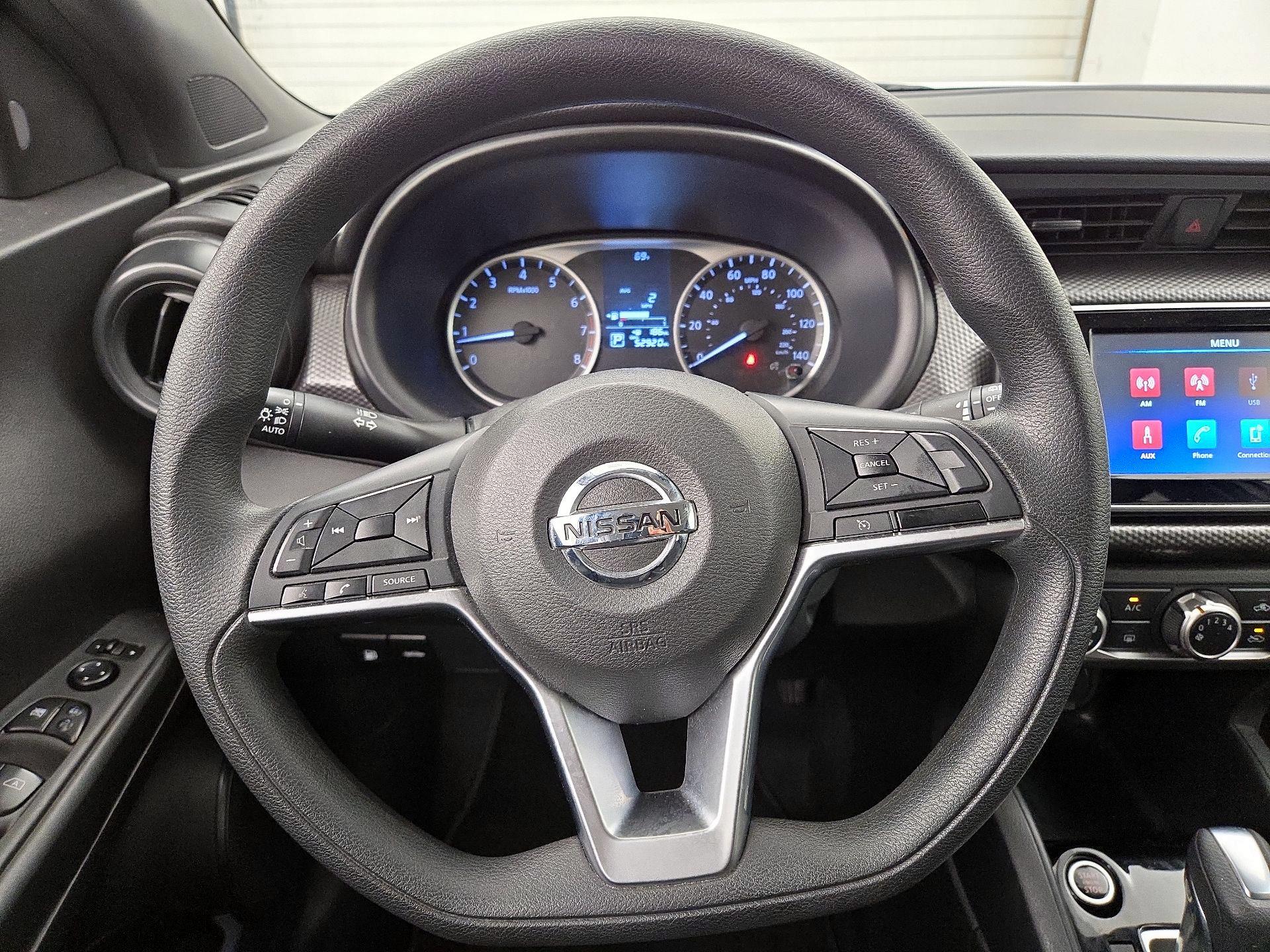 Thumbnail: 2020 Nissan Kicks - 10
