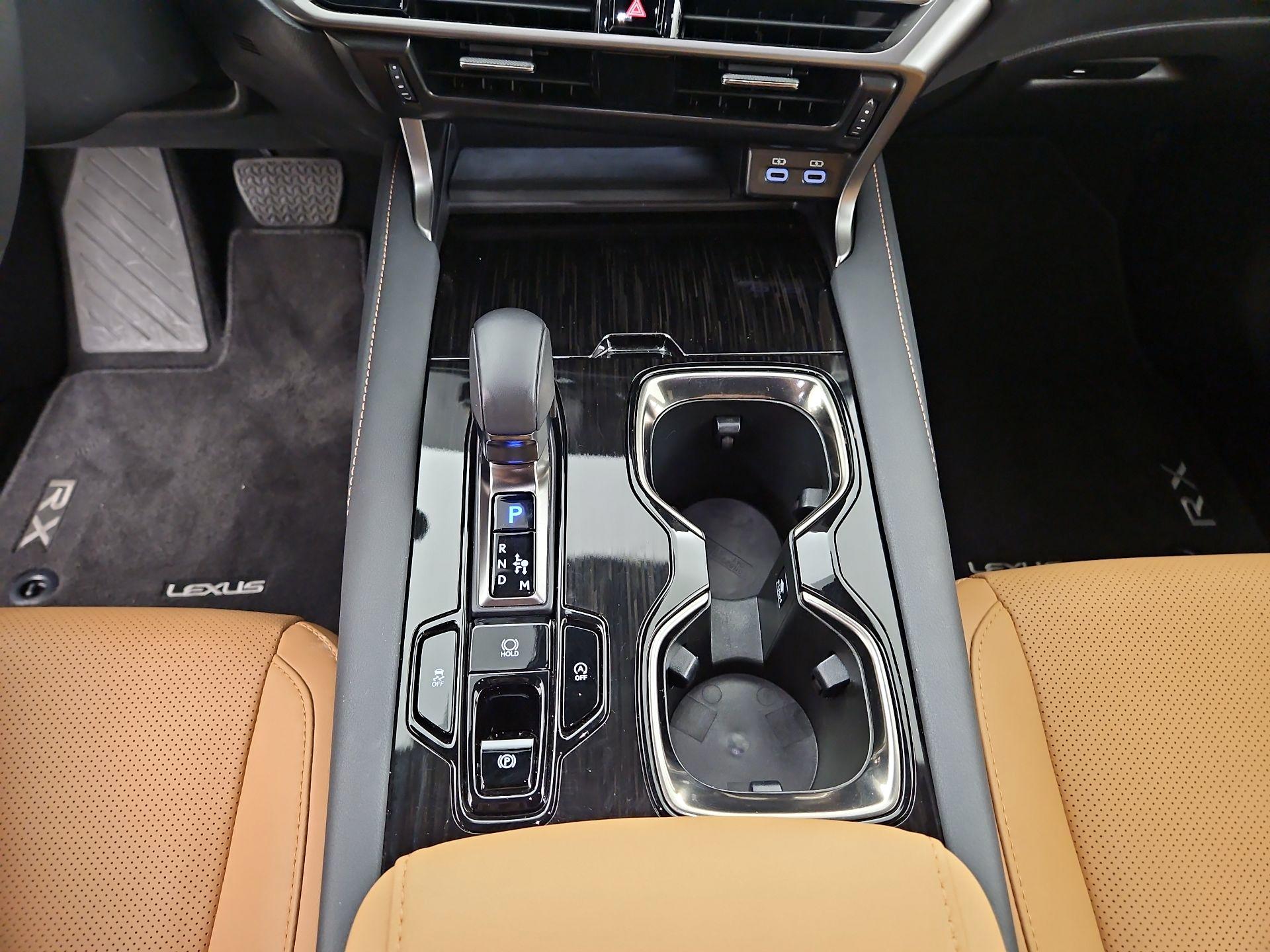 Thumbnail: 2025 Lexus RX - 15