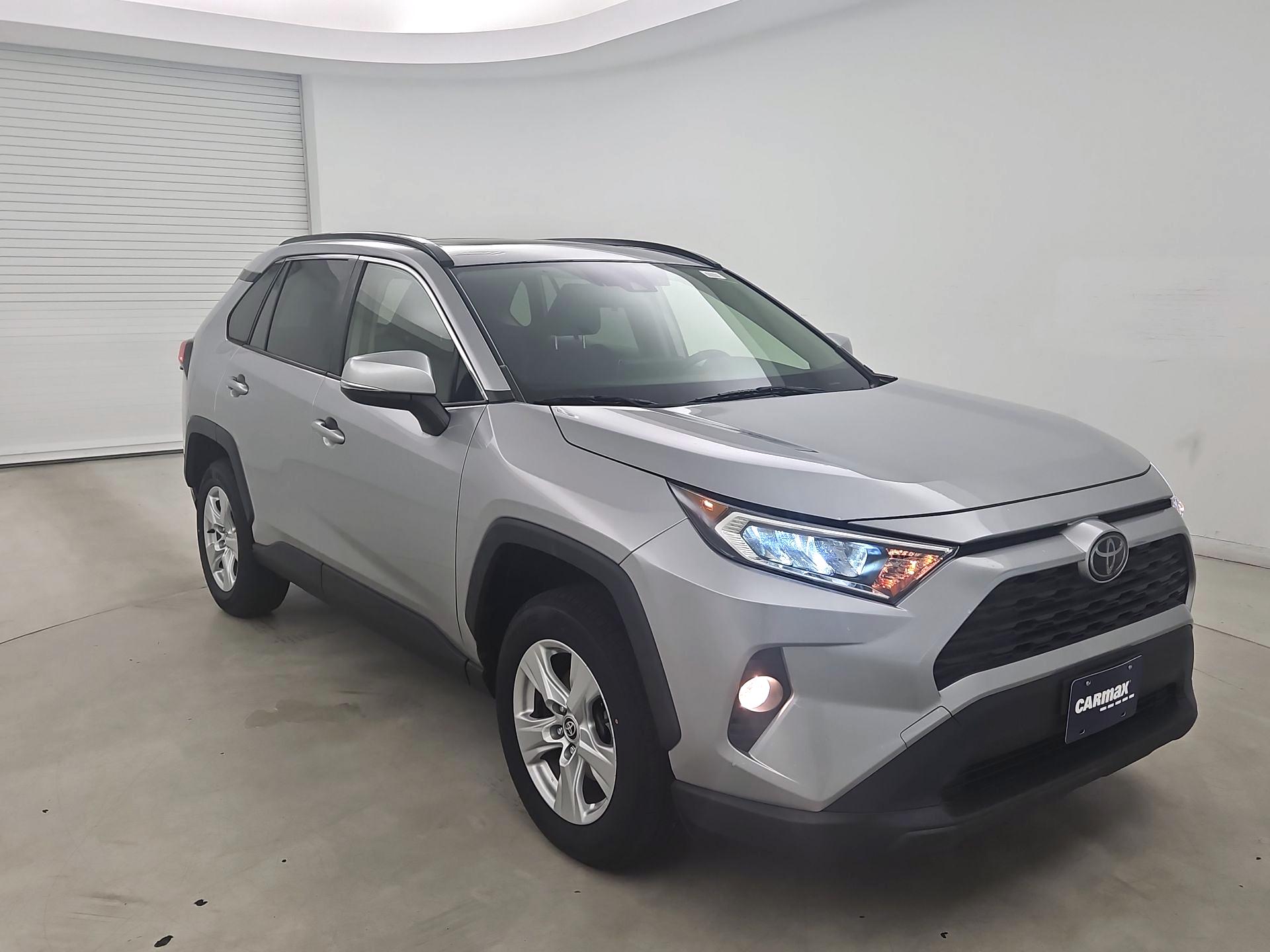 Thumbnail: 2020 Toyota RAV4 - 1