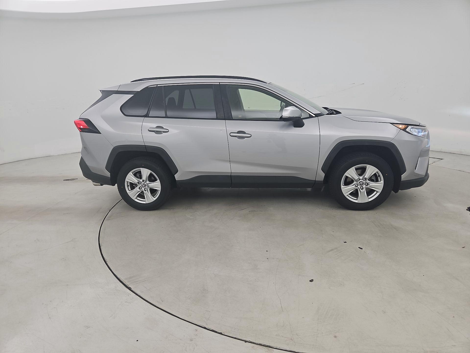 Thumbnail: 2020 Toyota RAV4 - 4