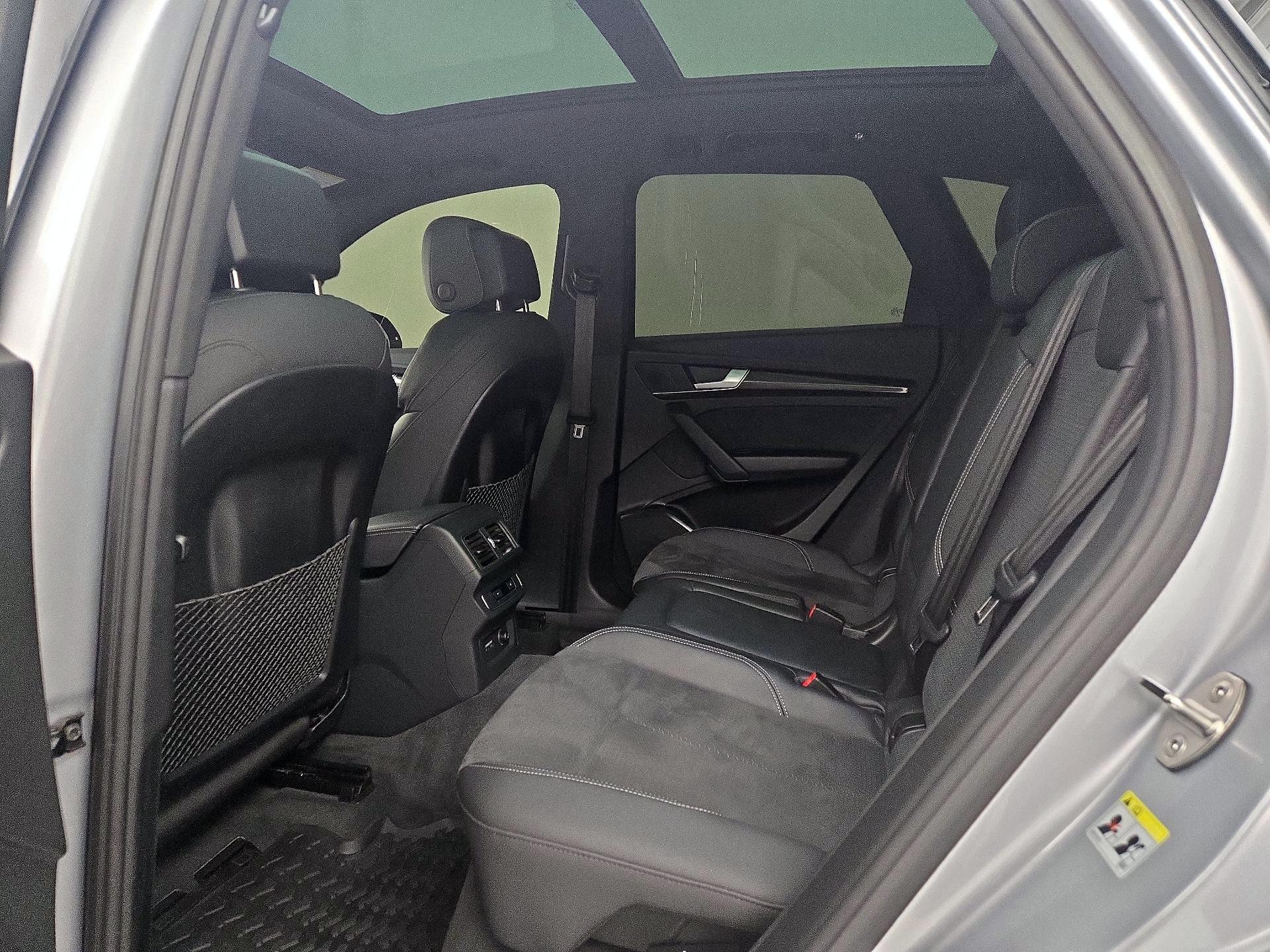Thumbnail: 2022 Audi SQ5 - 20