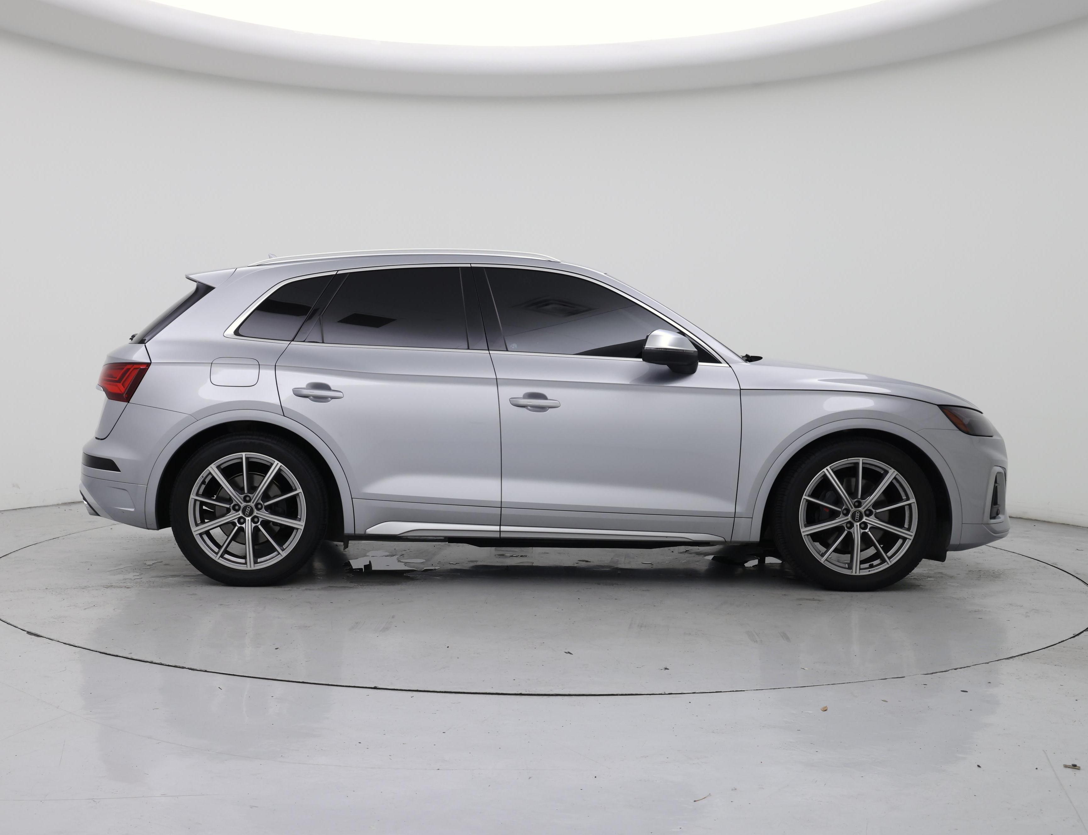 Thumbnail: 2022 Audi SQ5 - 7