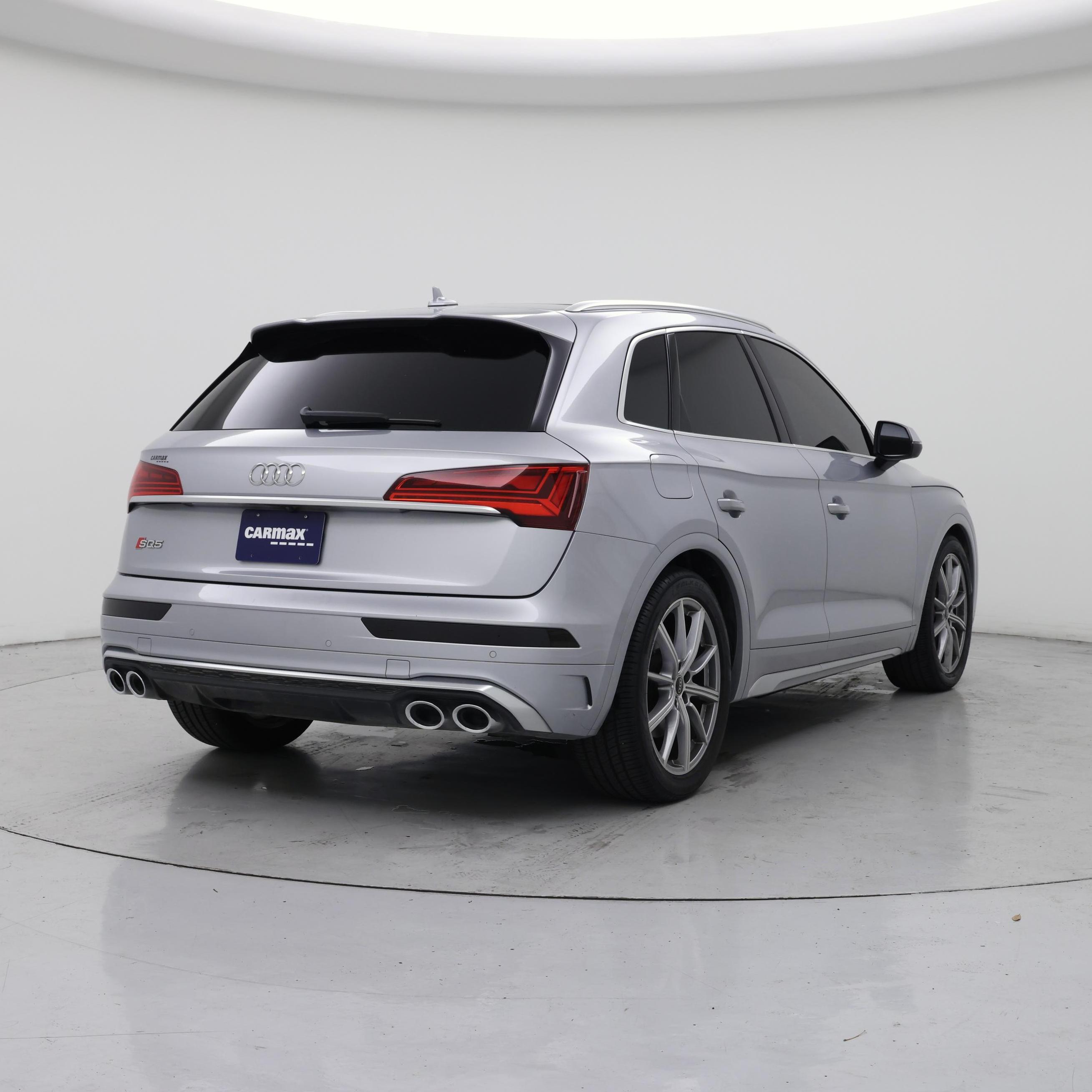 Thumbnail: 2022 Audi SQ5 - 8