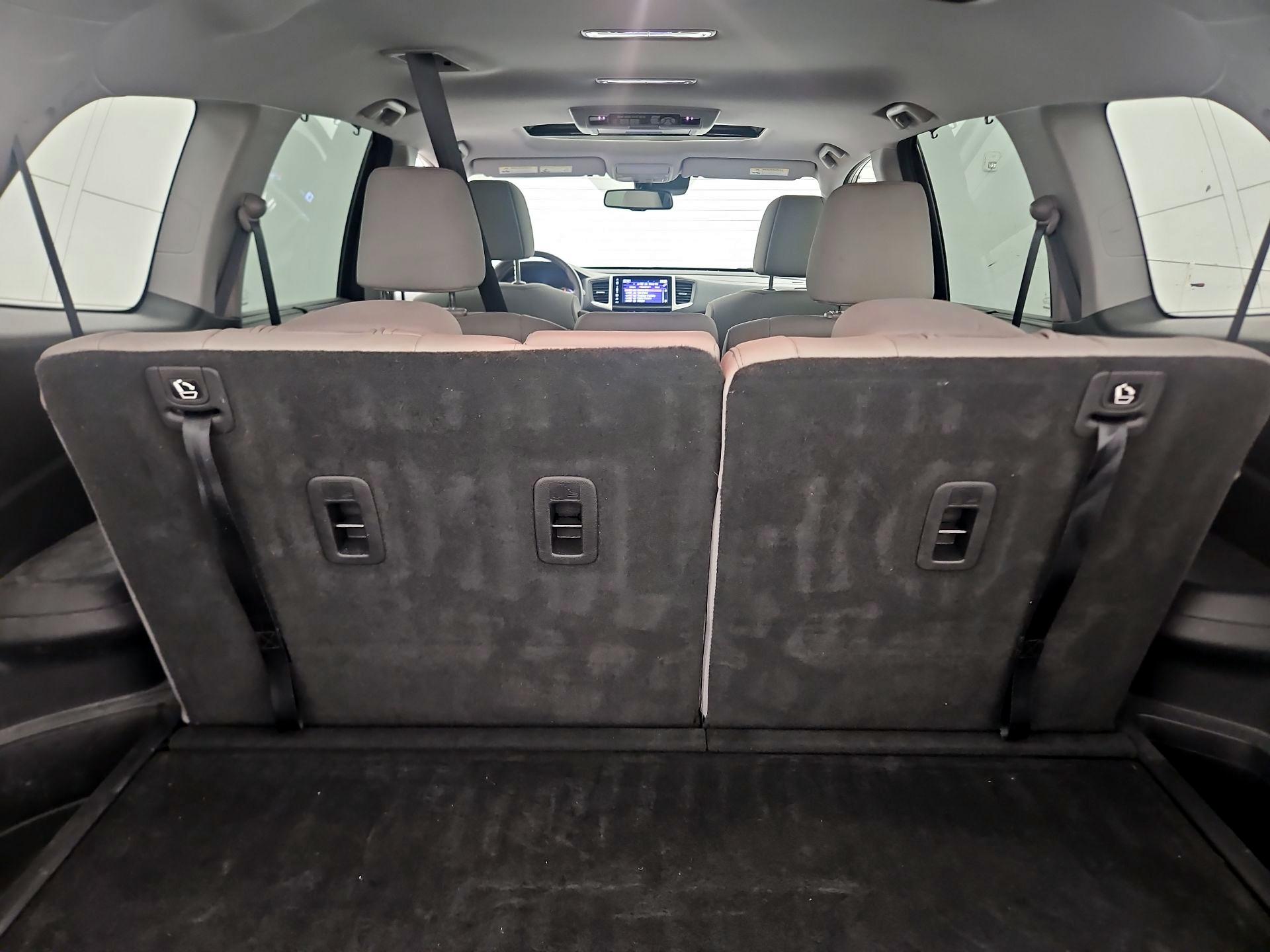 Thumbnail: 2018 Honda Pilot - 18