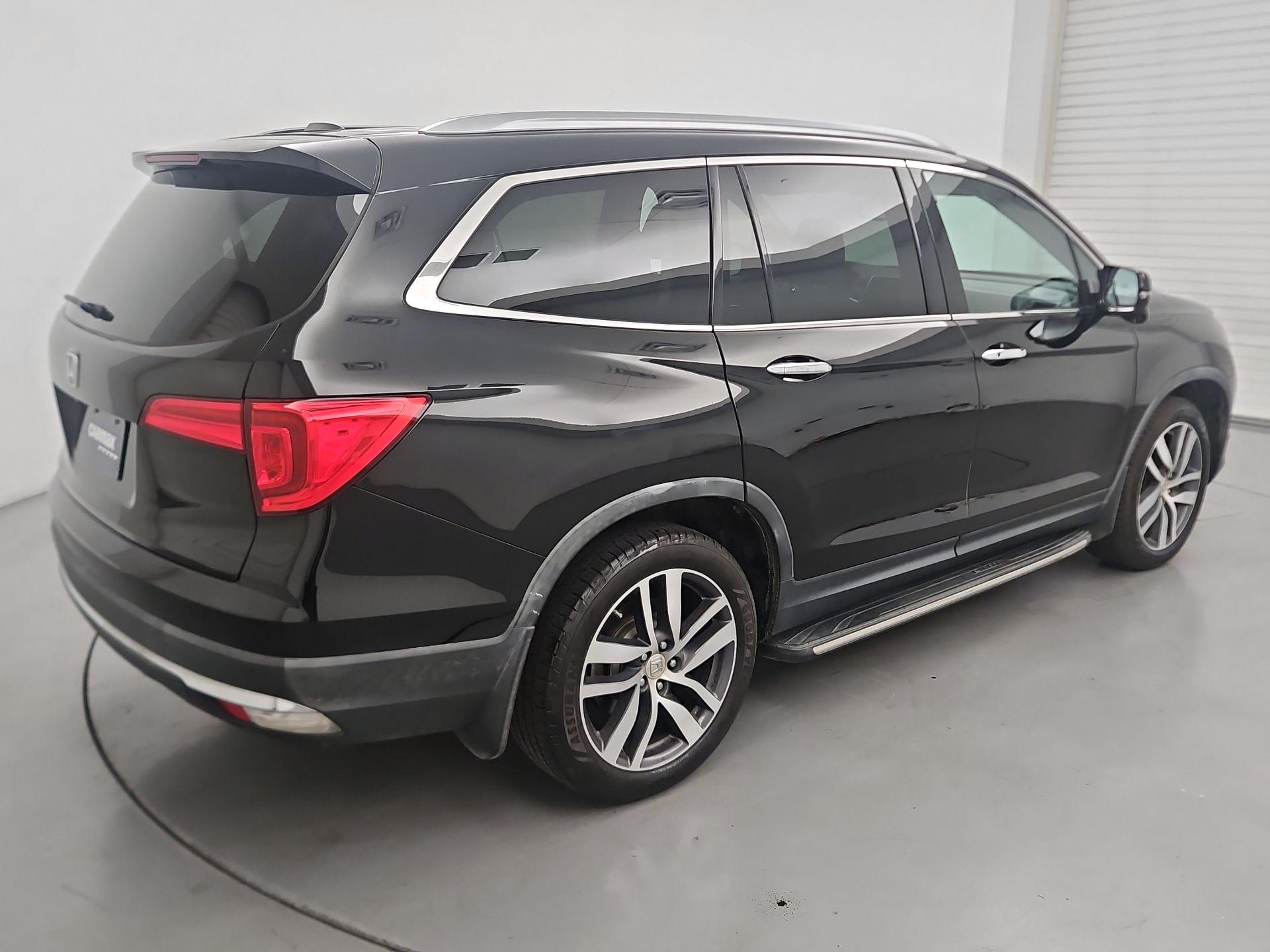 Thumbnail: 2018 Honda Pilot - 5