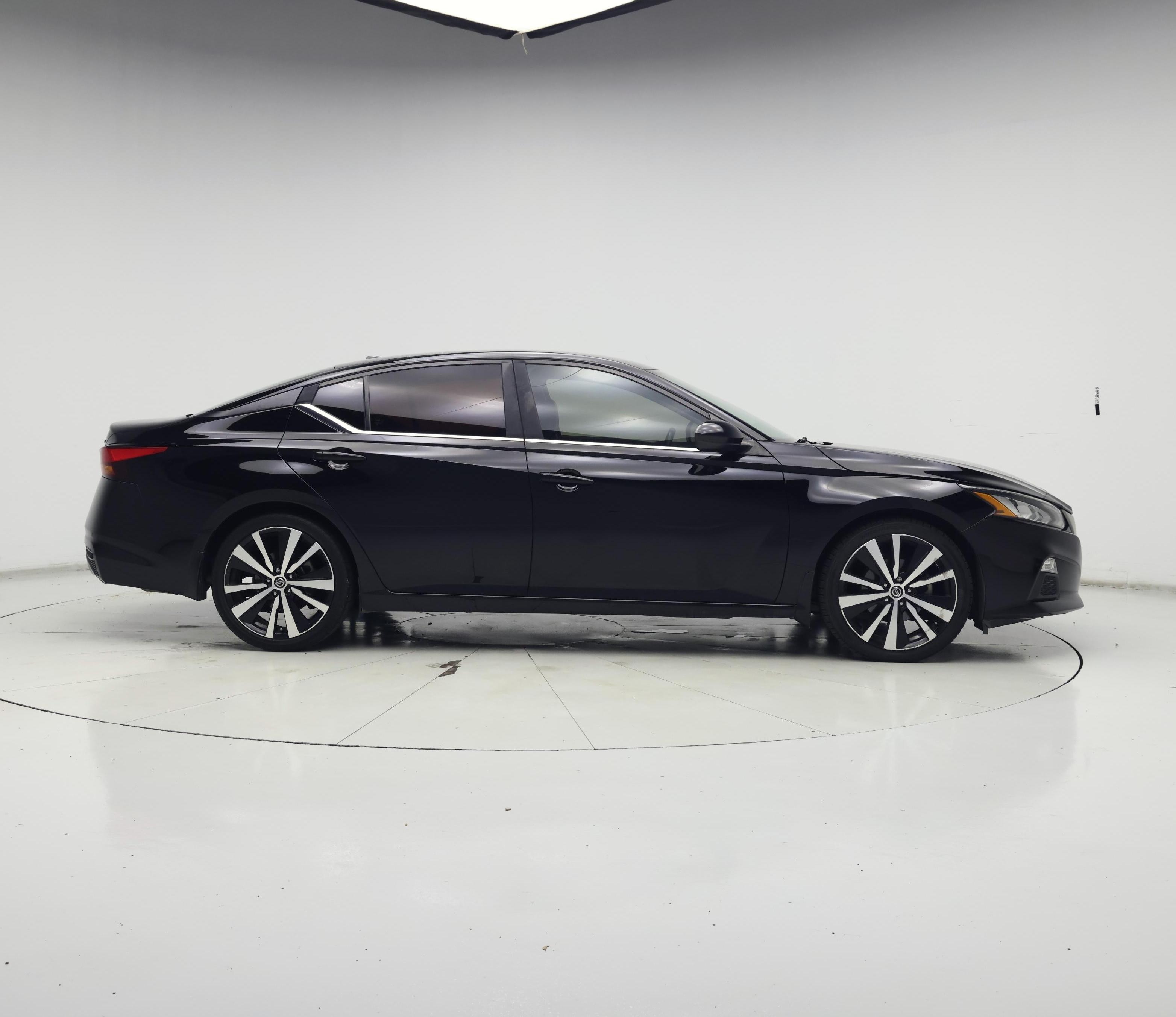Thumbnail: 2019 Nissan Altima - 7