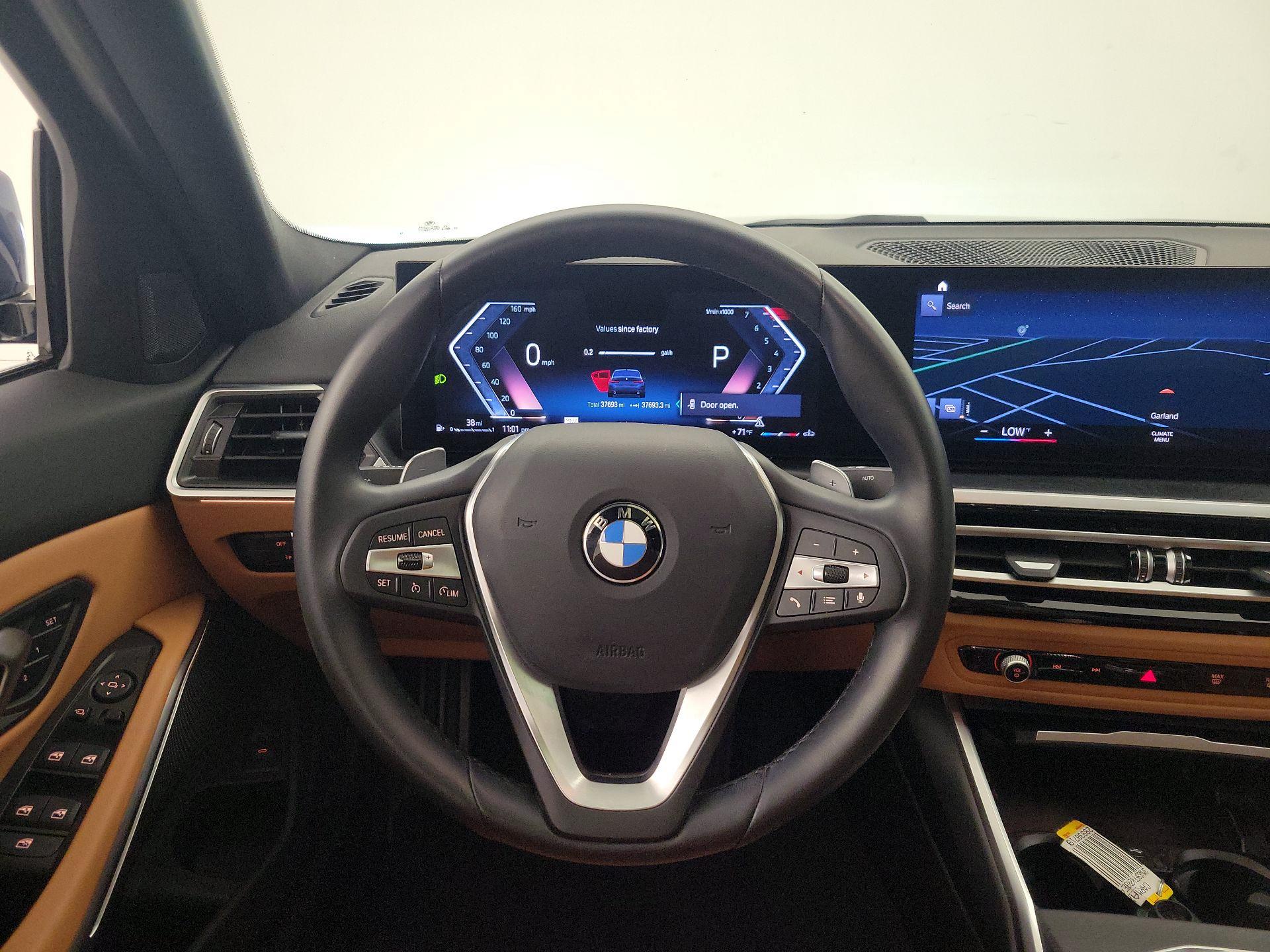 Thumbnail: 2024 BMW 3 Series - 10