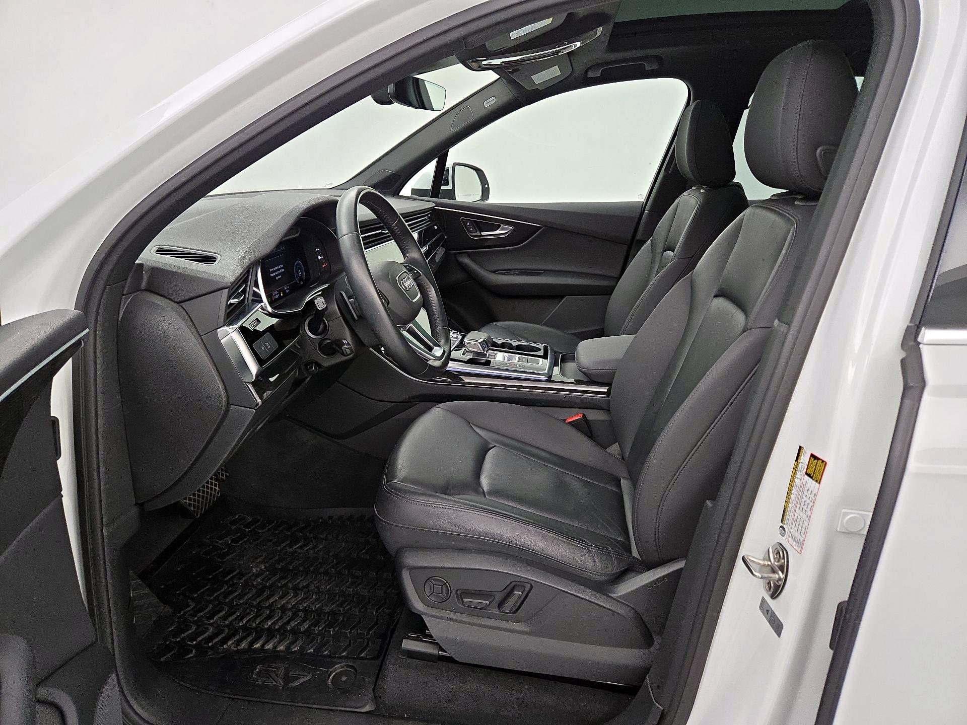 Thumbnail: 2020 Audi Q7 - 11