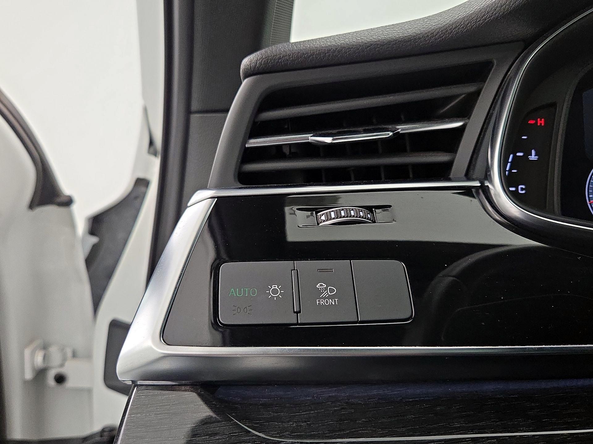 Thumbnail: 2020 Audi Q7 - 13