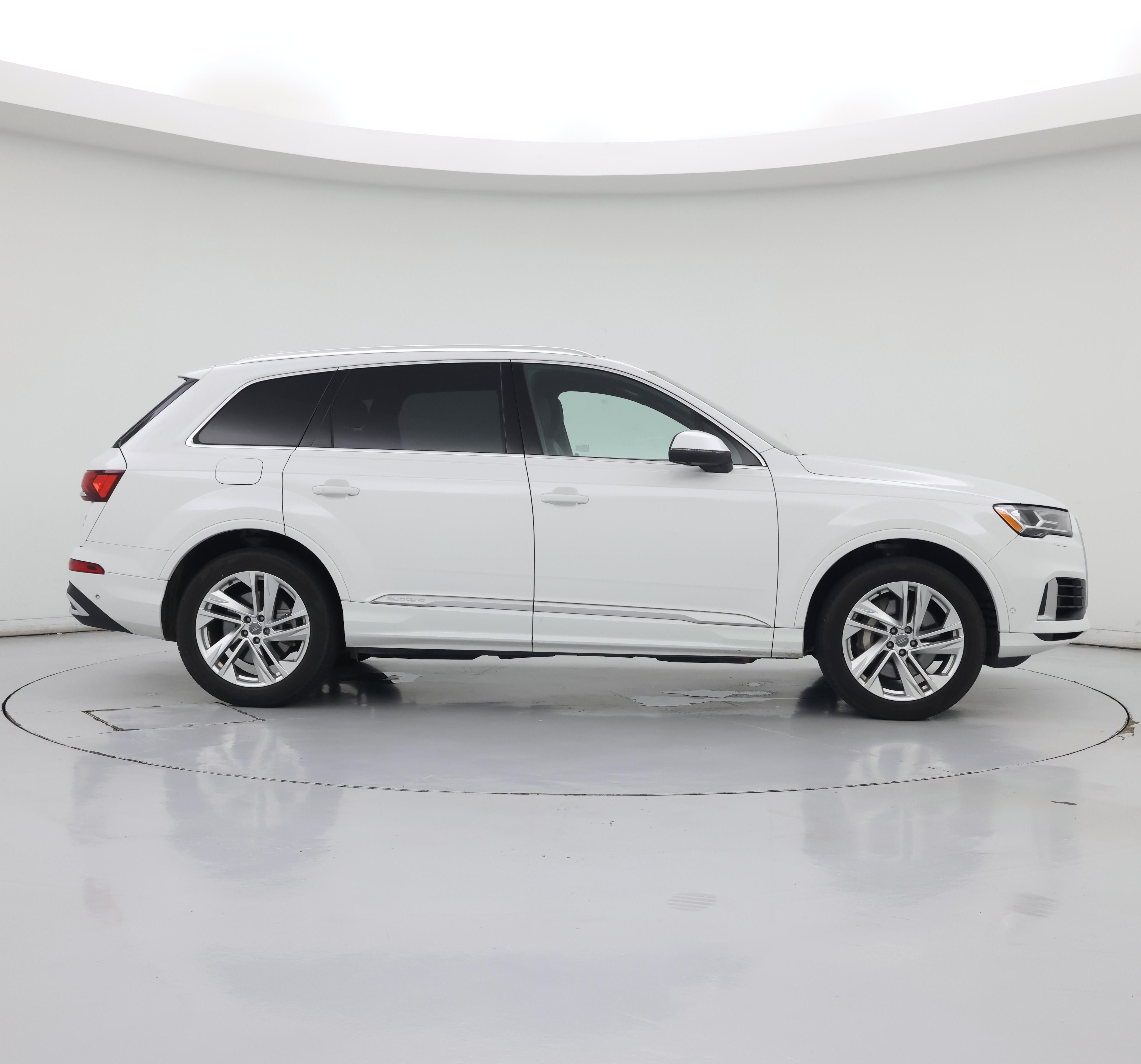 Thumbnail: 2020 Audi Q7 - 7