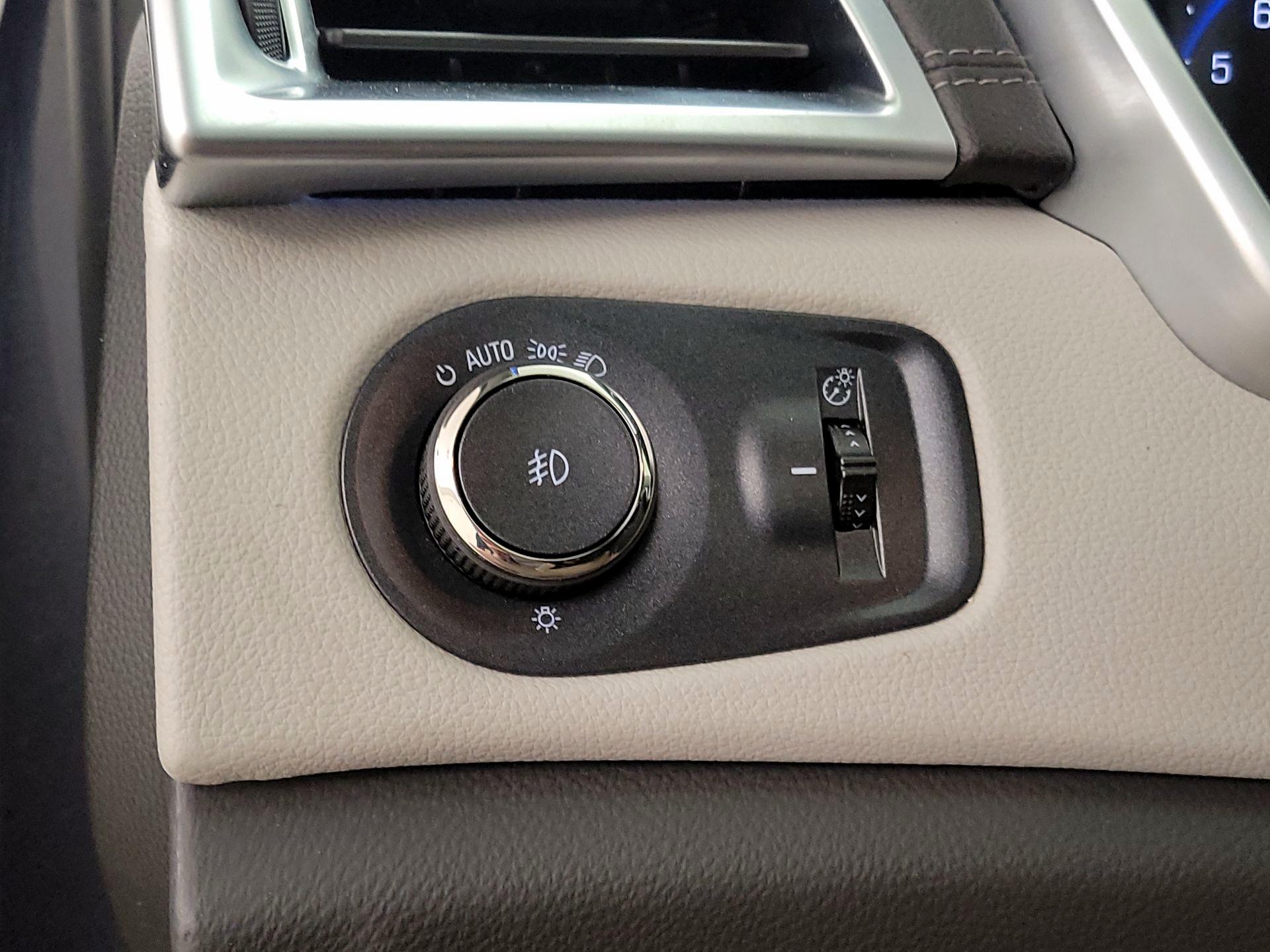 Thumbnail: 2016 Cadillac SRX - 13