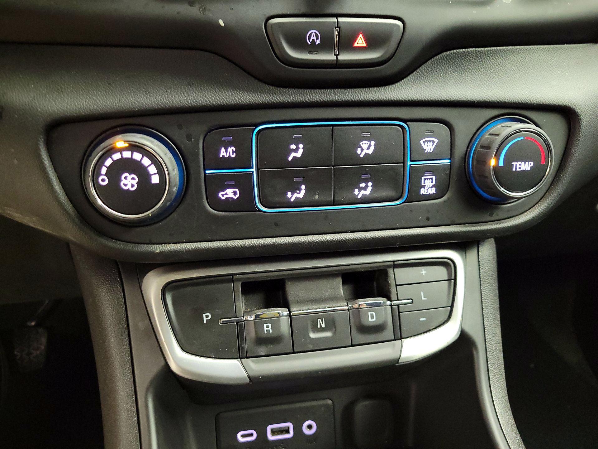 Thumbnail: 2024 GMC Terrain - 17