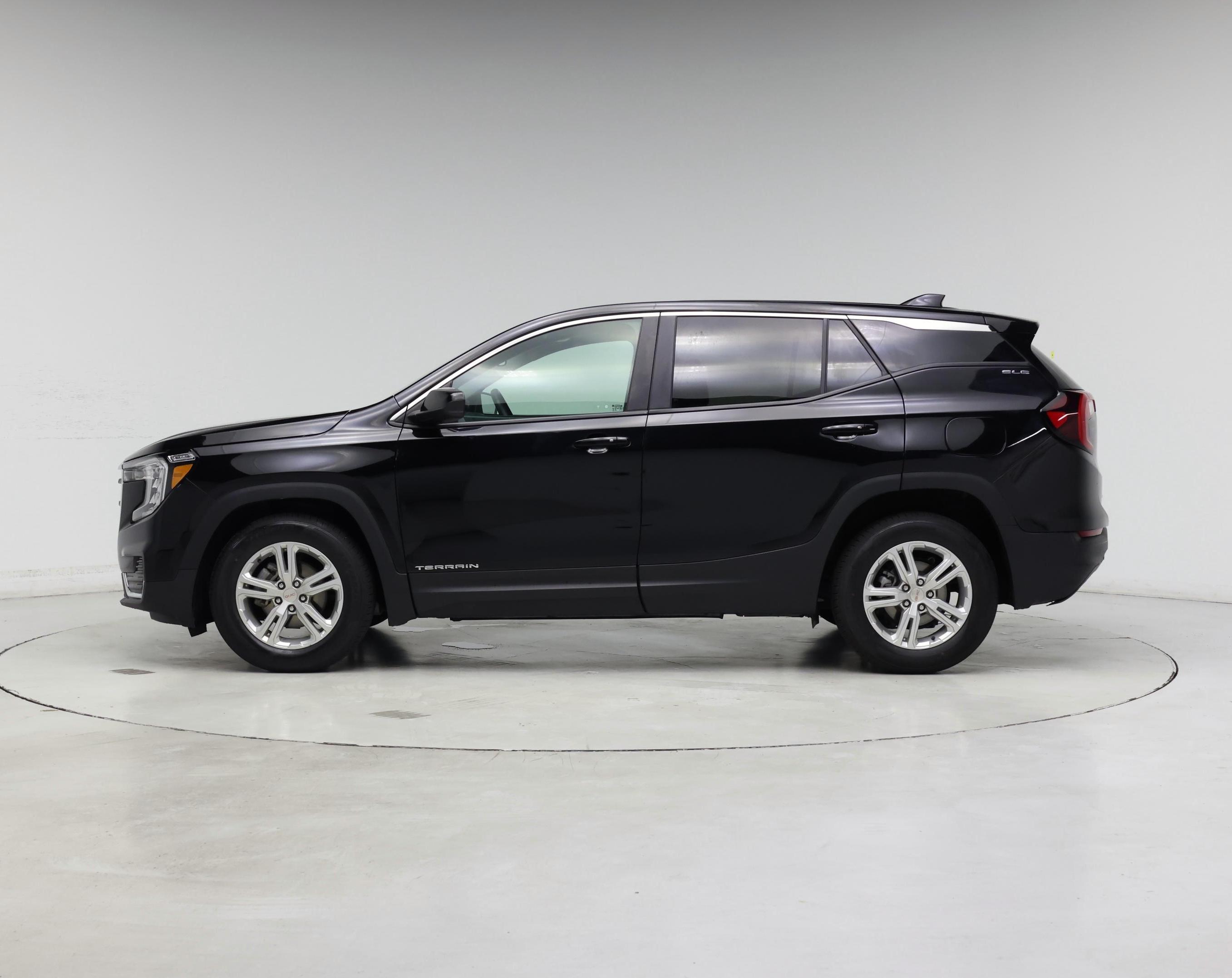 Thumbnail: 2024 GMC Terrain - 3