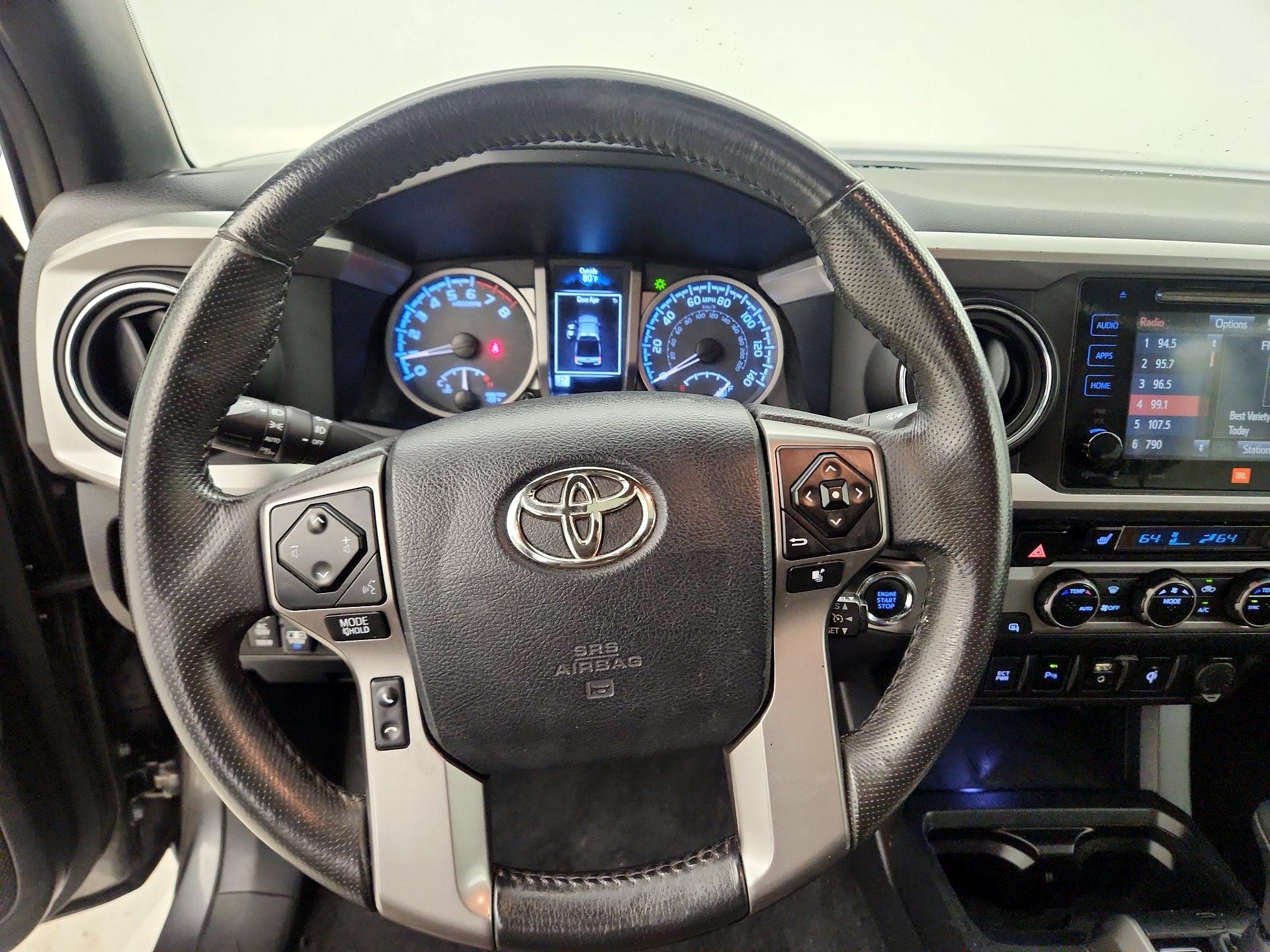 Thumbnail: 2017 Toyota Tacoma - 10