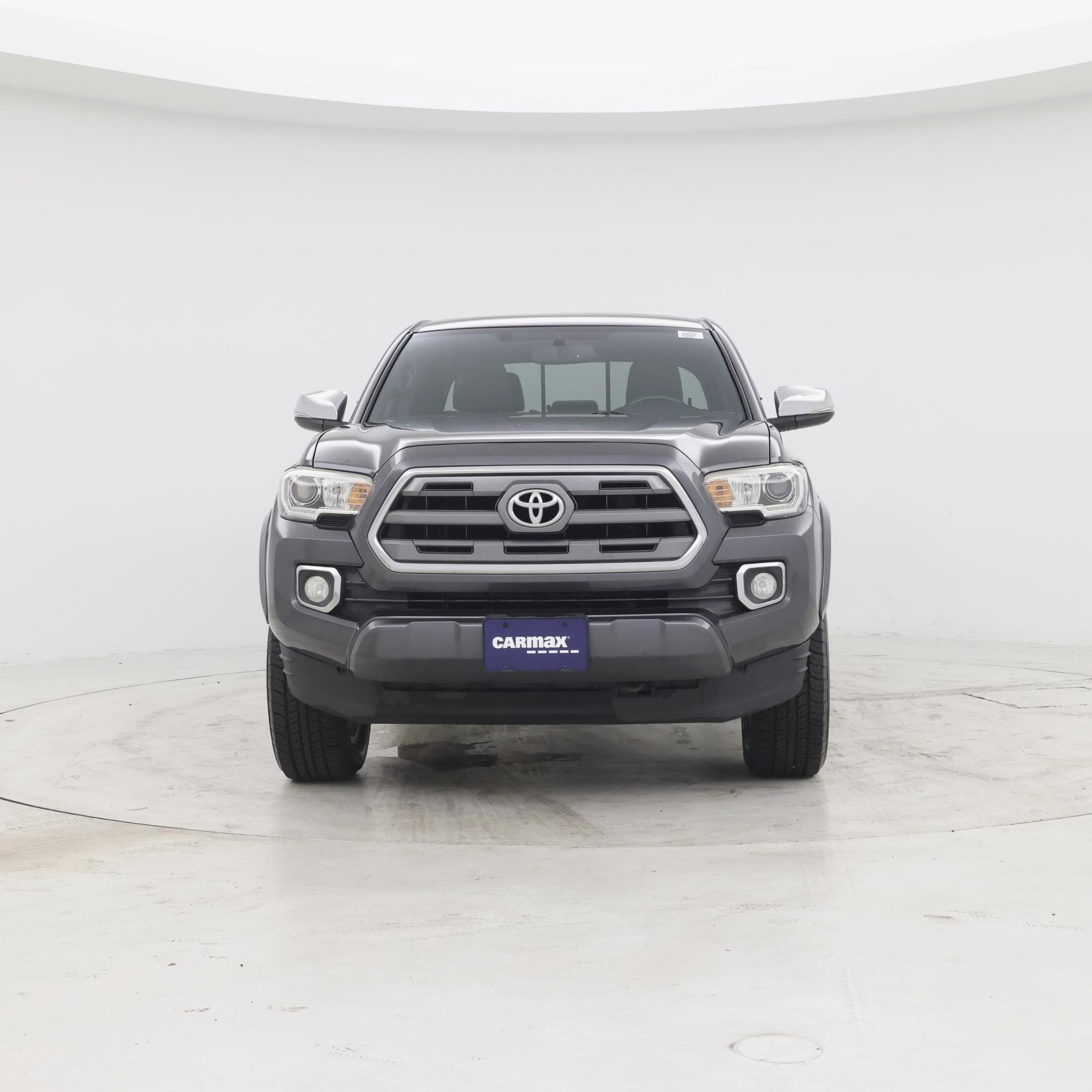 Thumbnail: 2017 Toyota Tacoma - 5