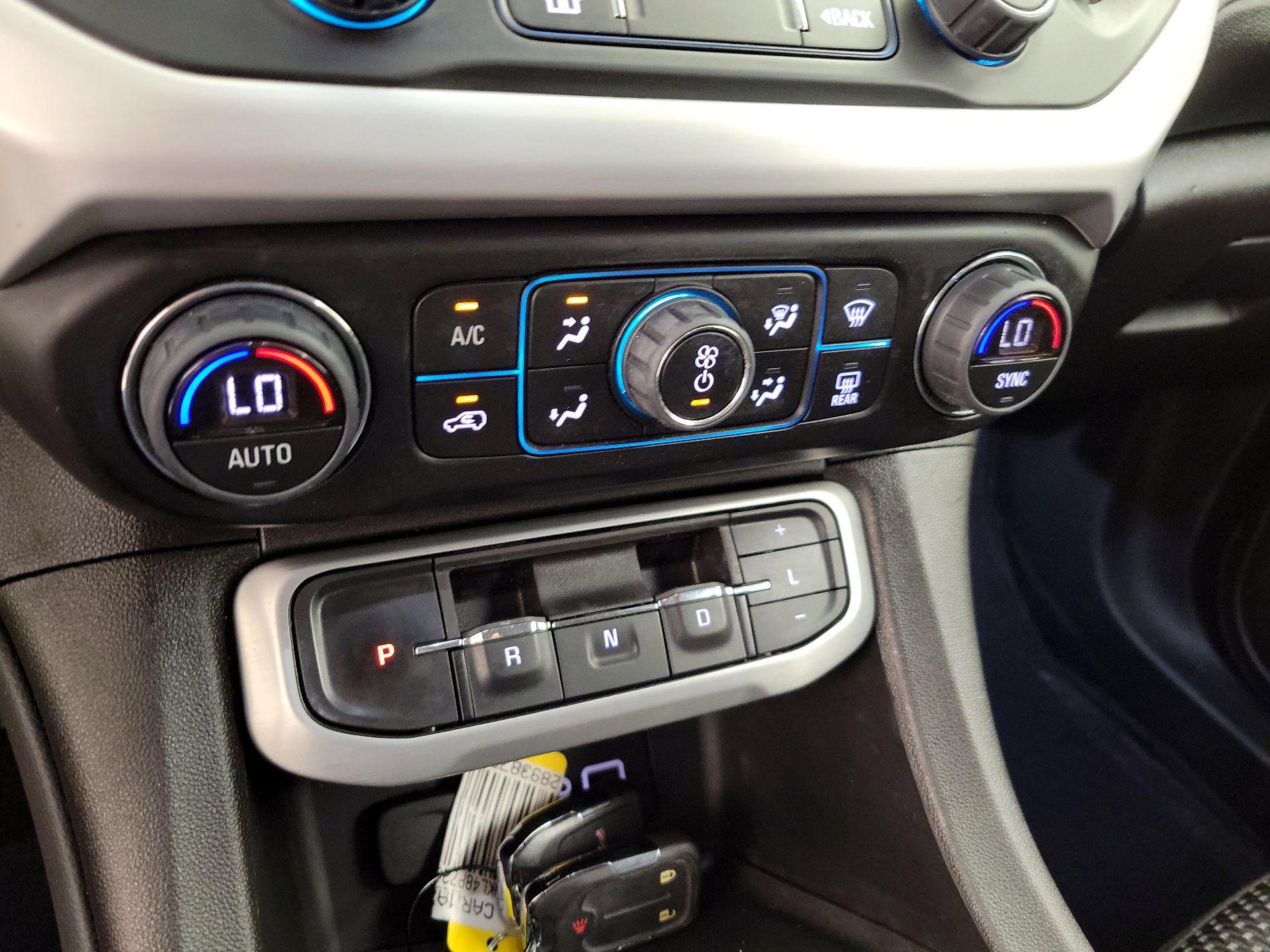 Thumbnail: 2023 GMC Acadia - 16