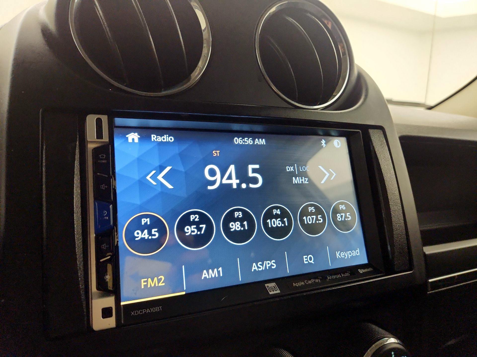 Thumbnail: 2016 Jeep Patriot - 11